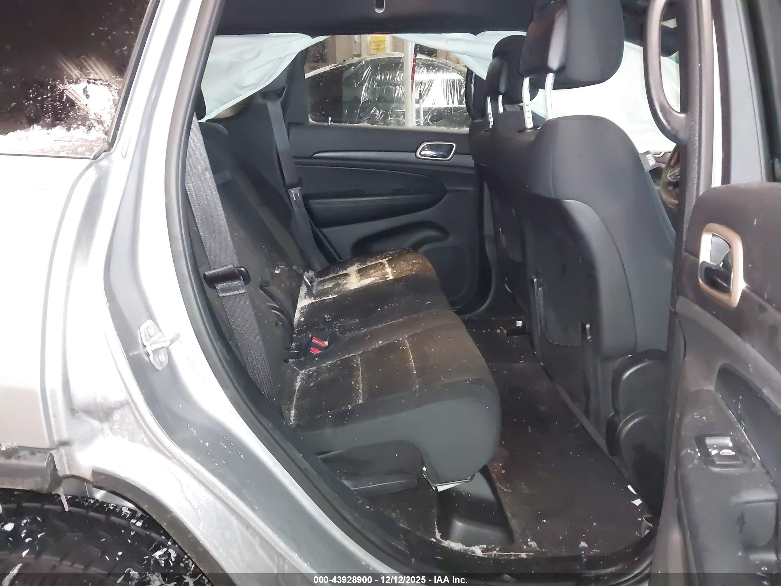 JEEP GRAND image 8