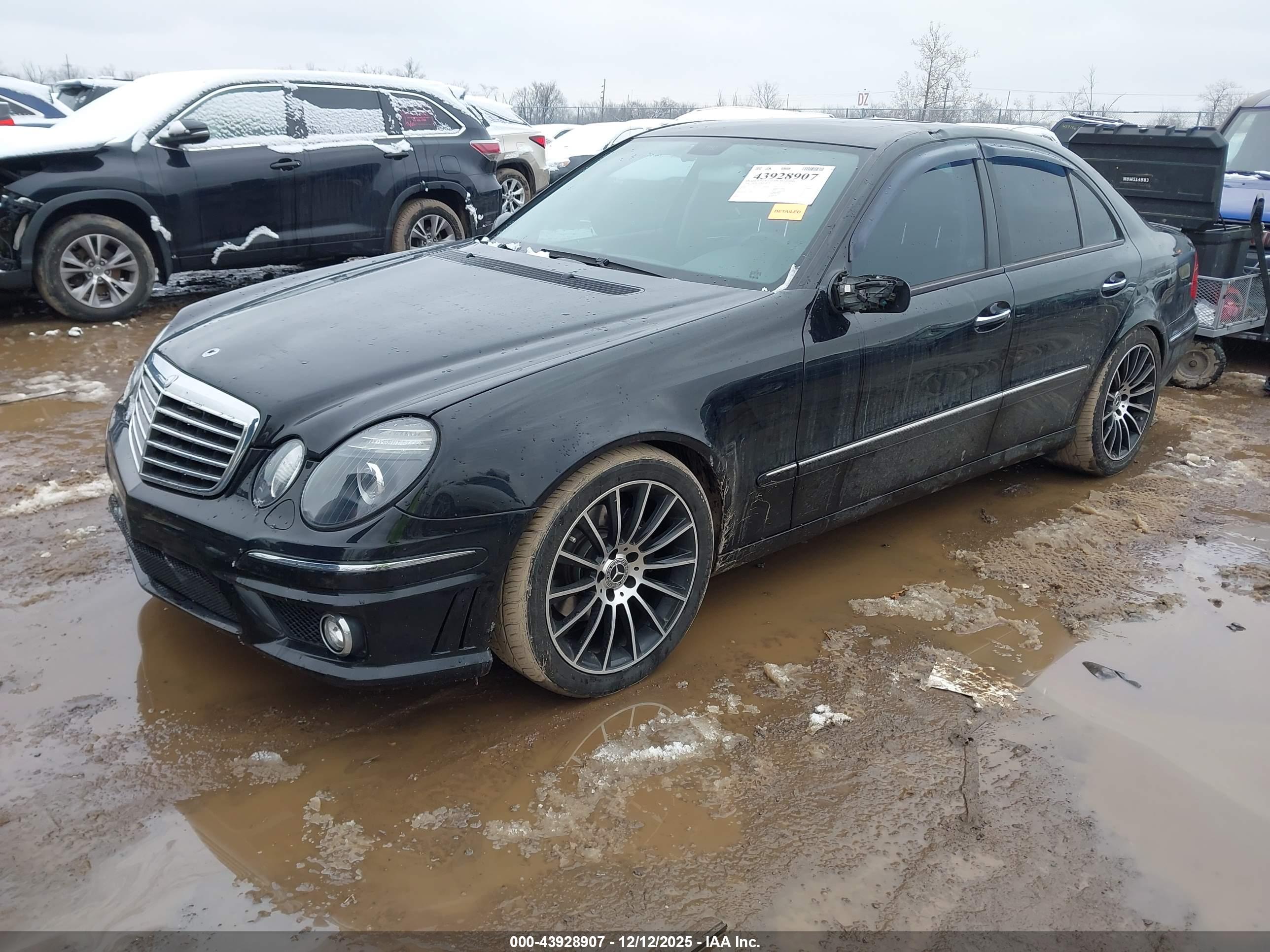 MERCEDES-BENZ E image 2