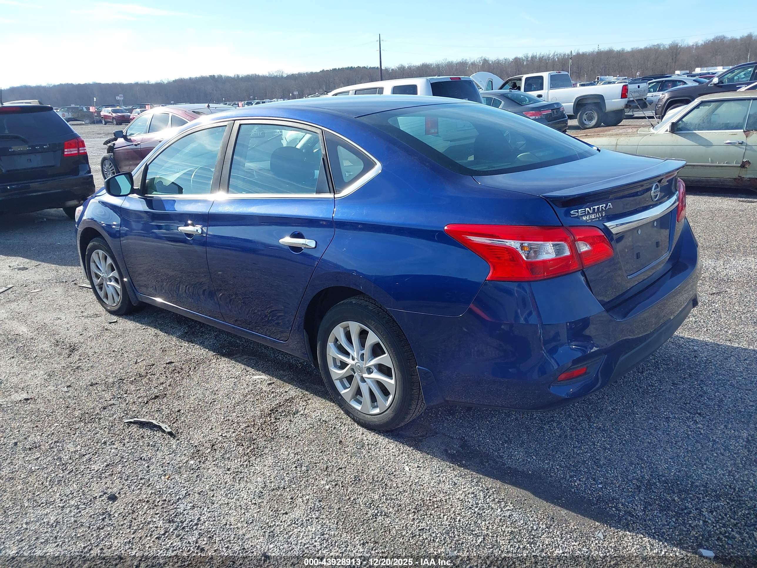 NISSAN SENTRA image 3