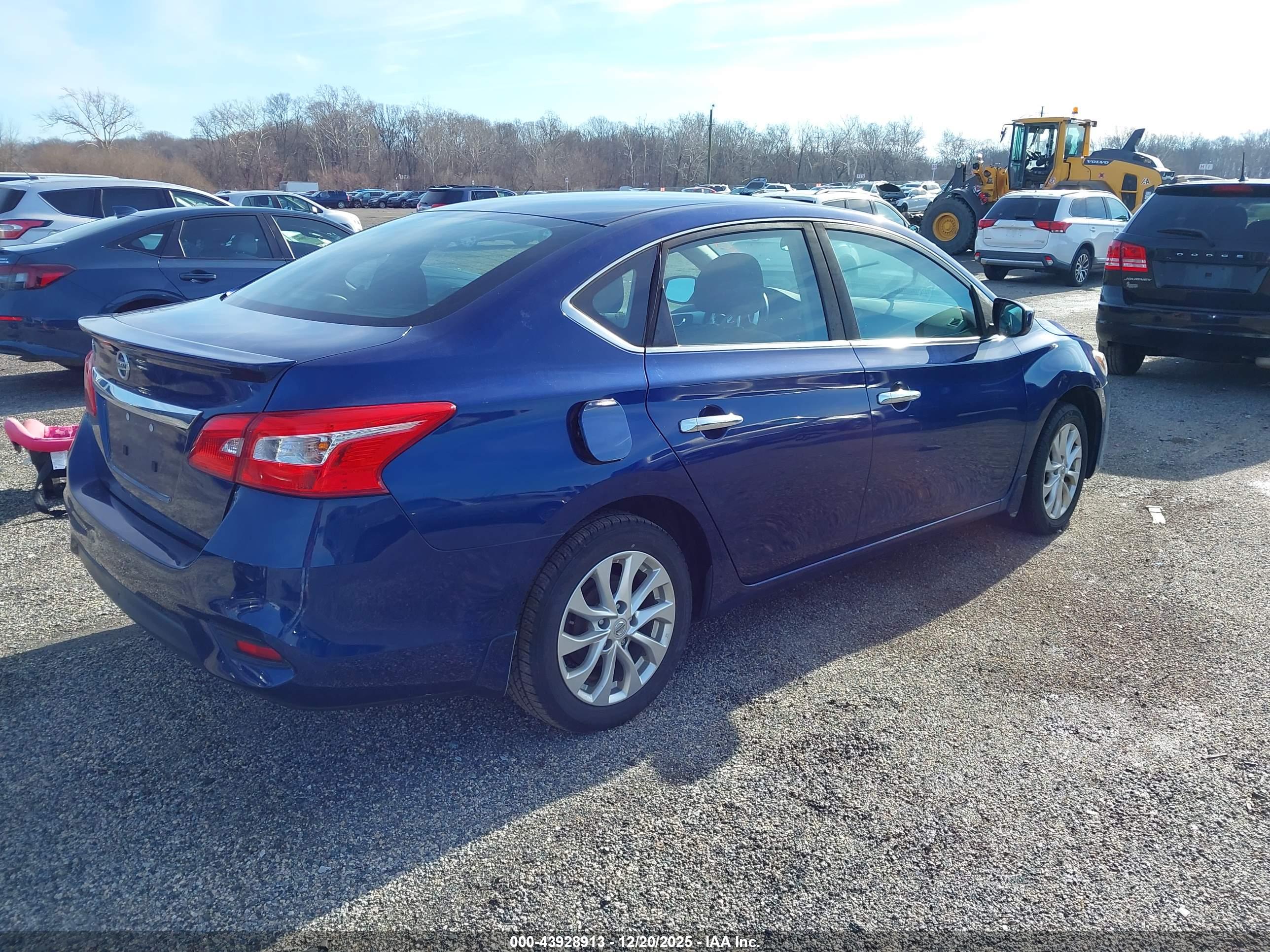 NISSAN SENTRA image 4