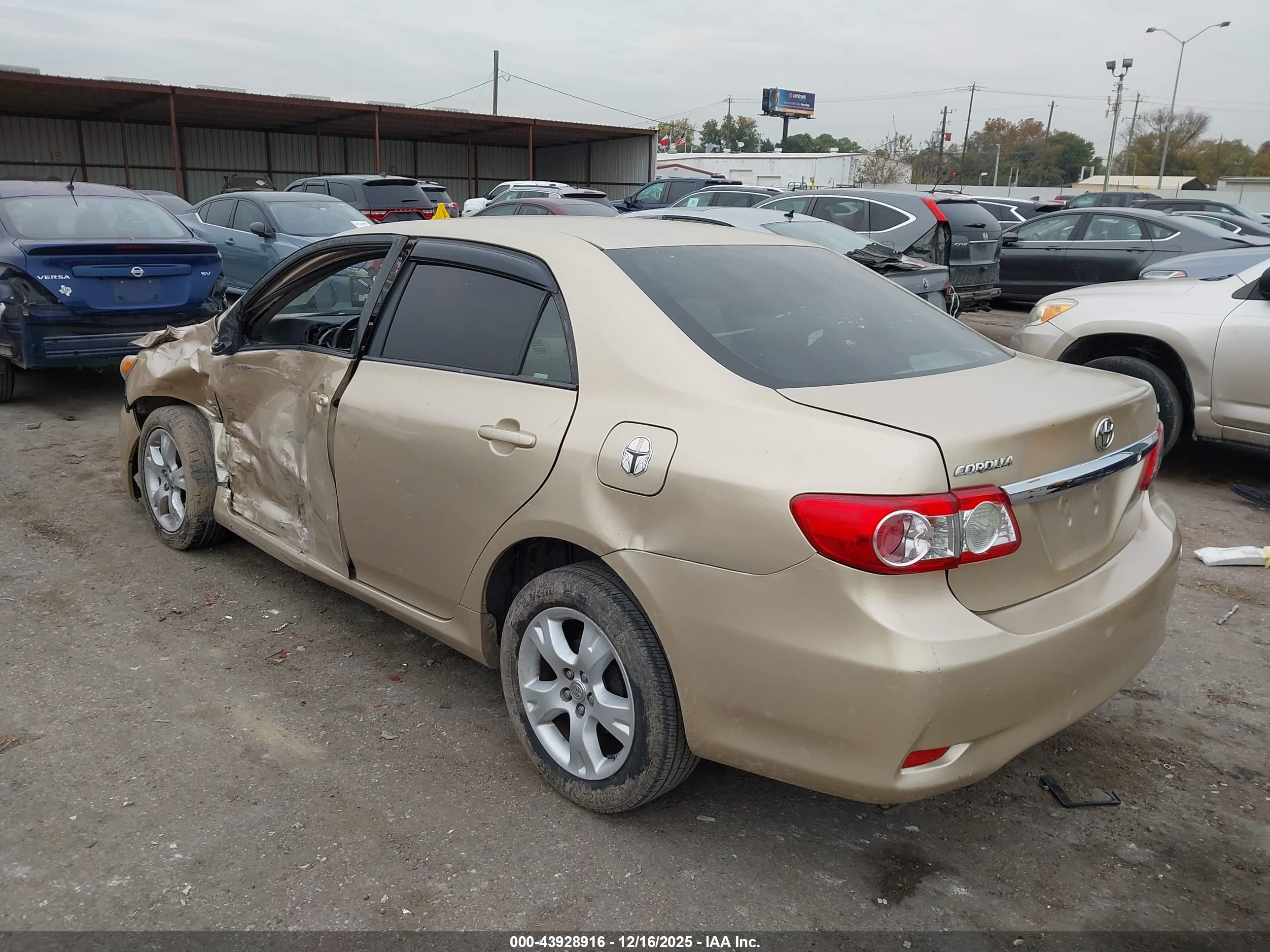 TOYOTA COROLLA image 3