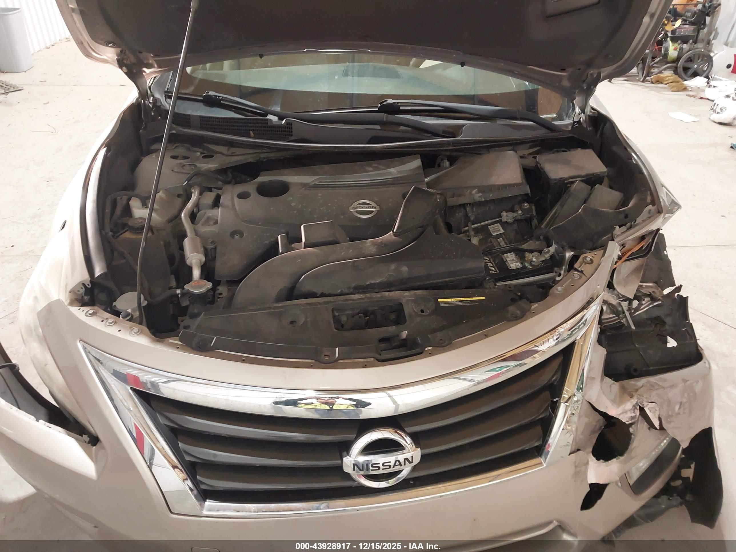 NISSAN ALTIMA image 10