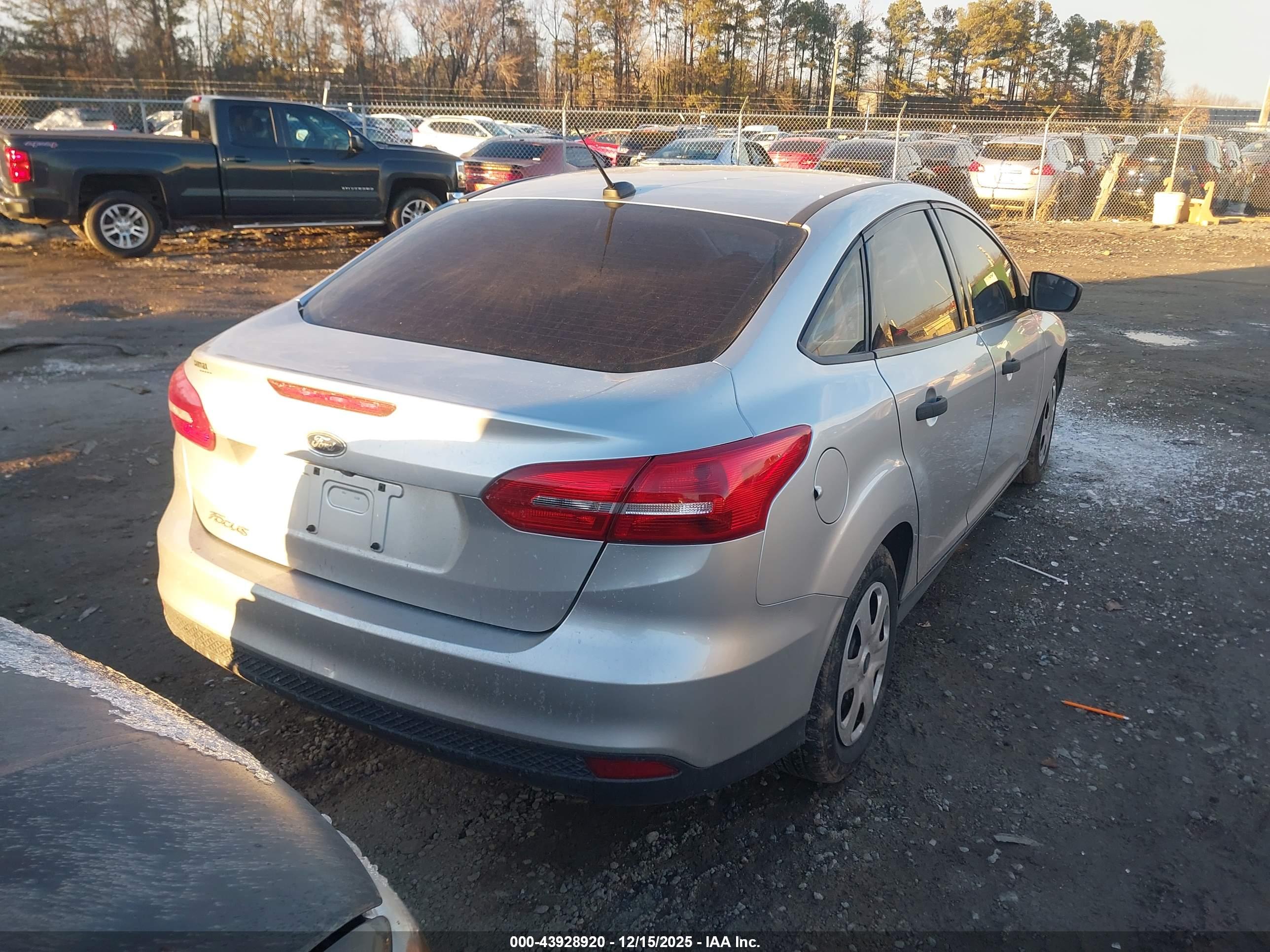 FORD FOCUS image 4