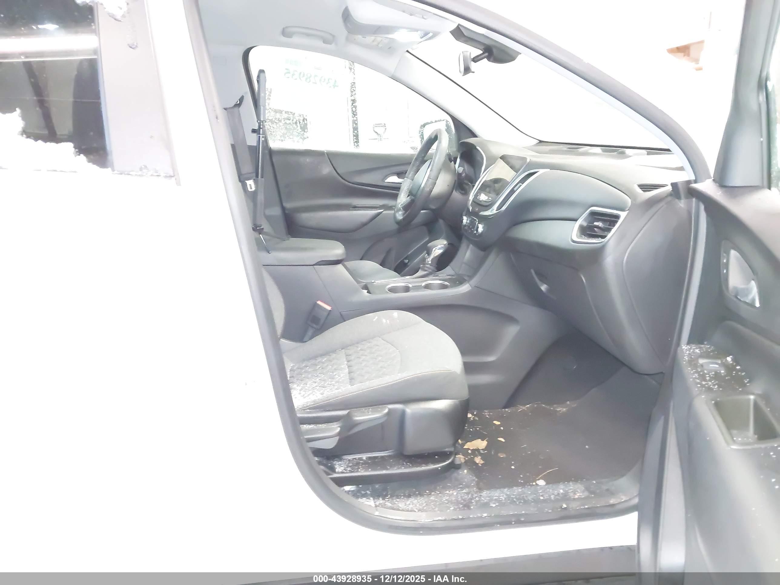 CHEVROLET EQUINOX image 5