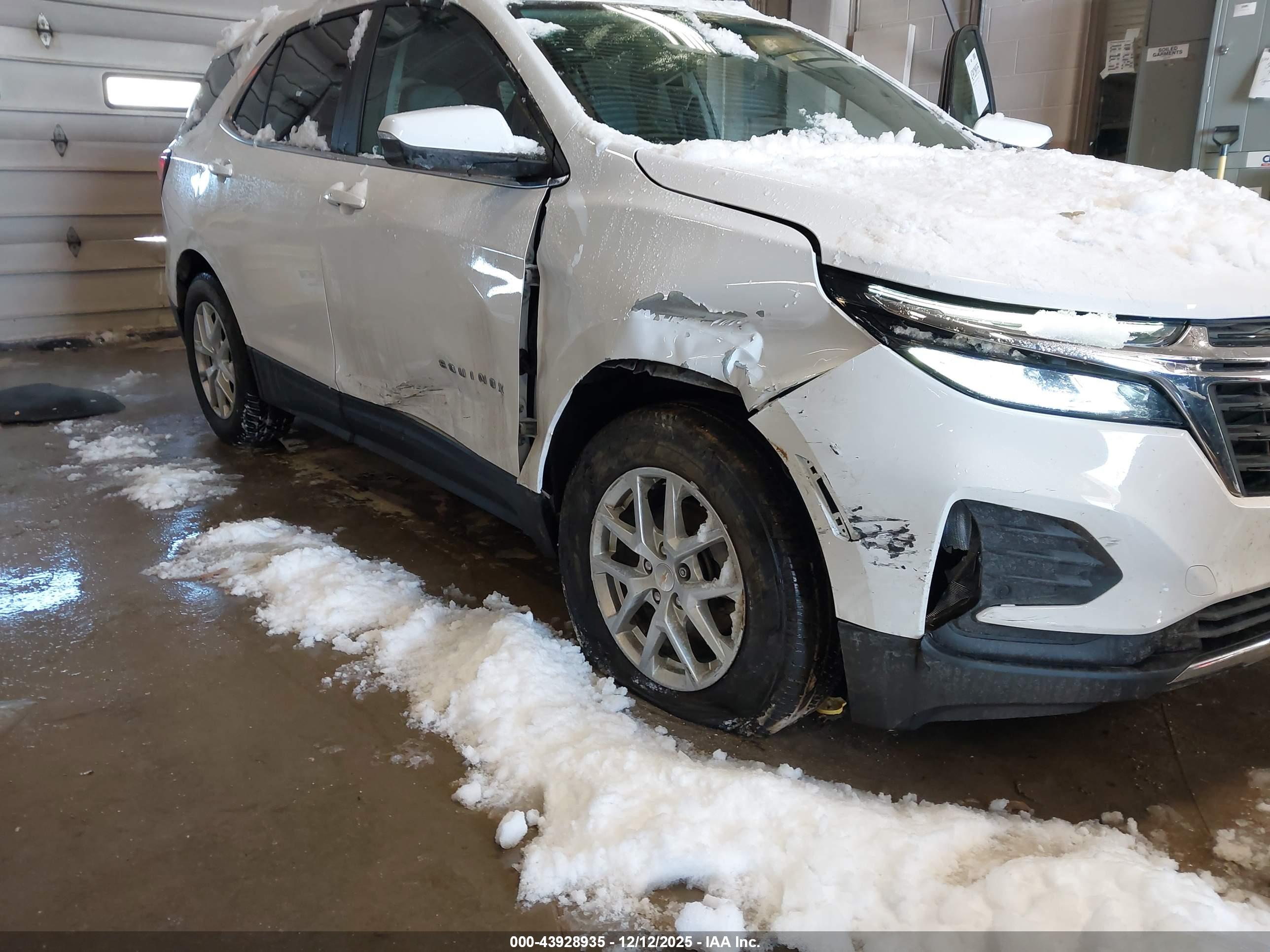 CHEVROLET EQUINOX image 6