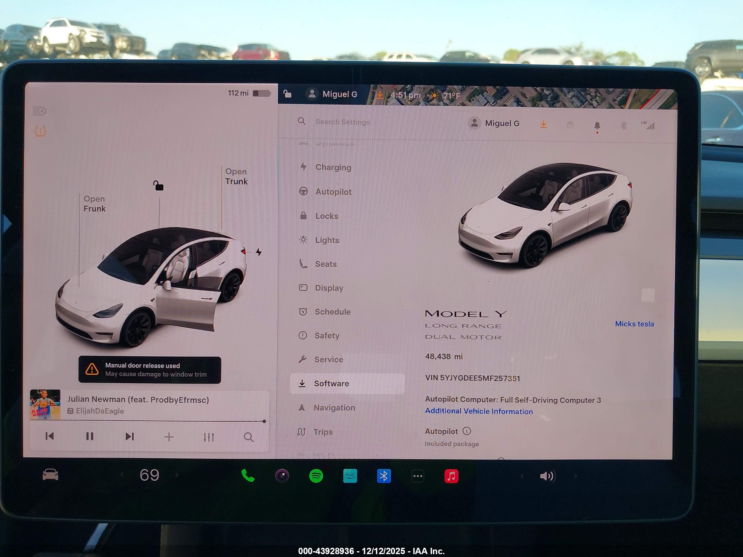 TESLA MODEL image 7