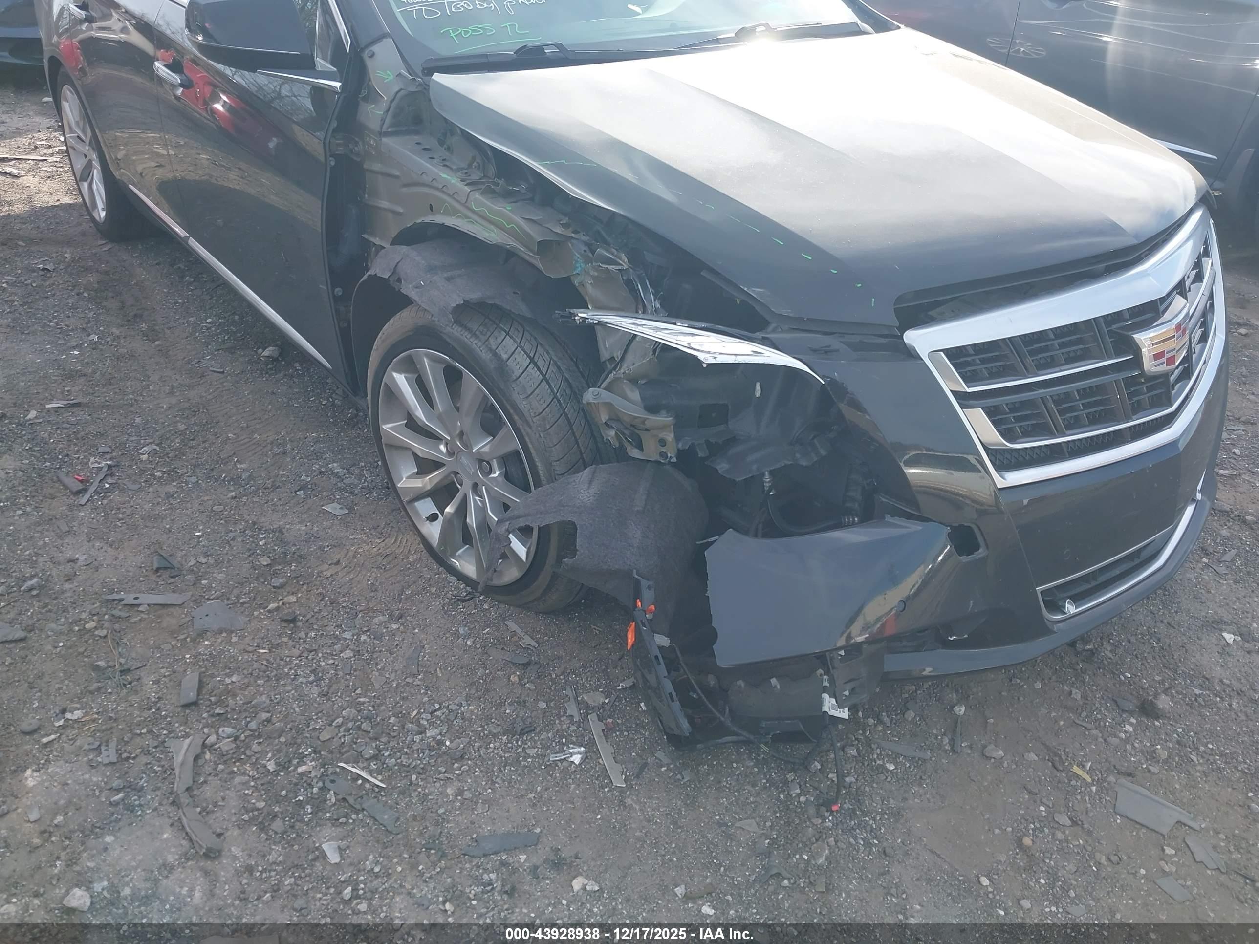 CADILLAC XTS image 6