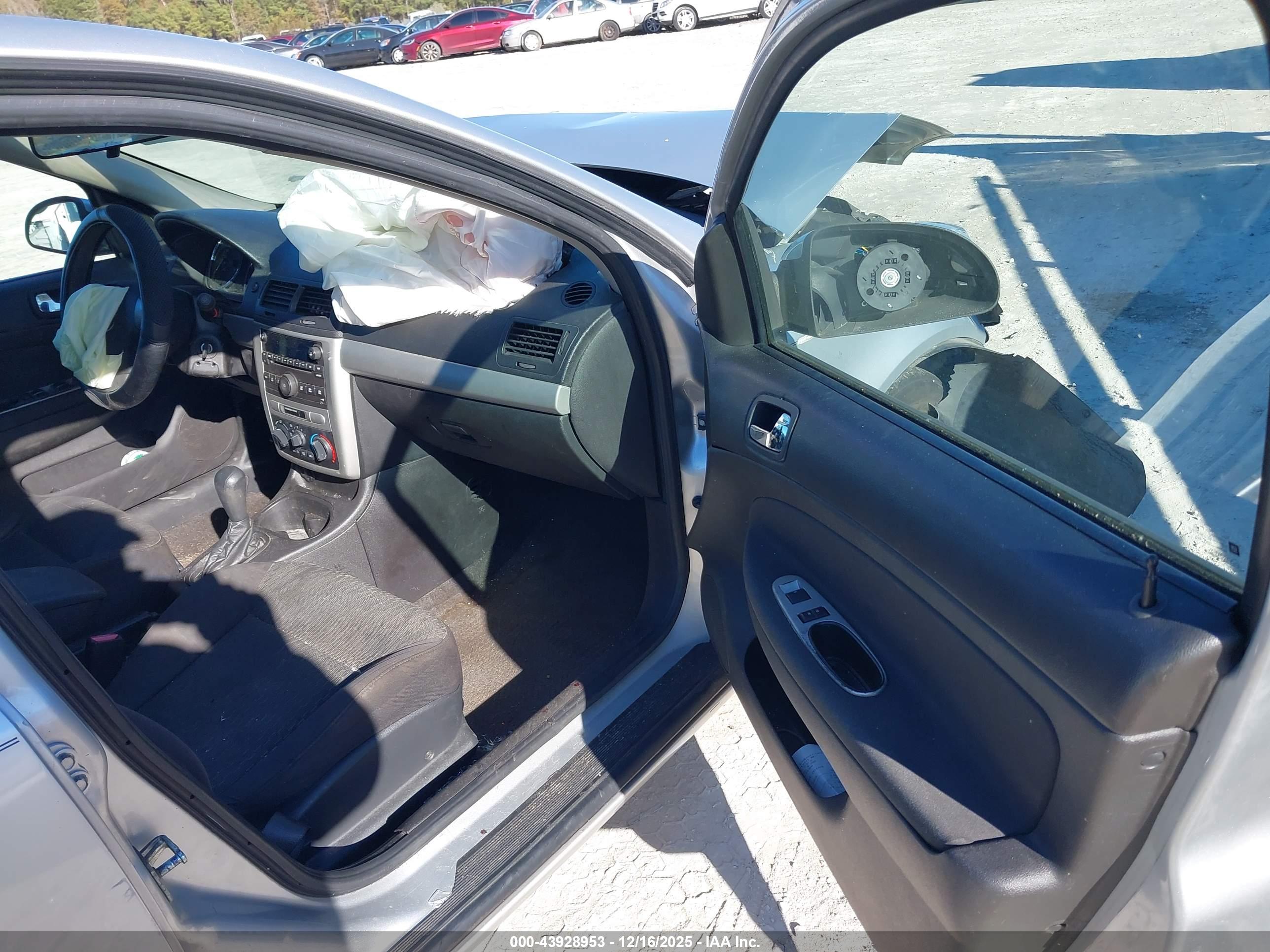 CHEVROLET COBALT image 5