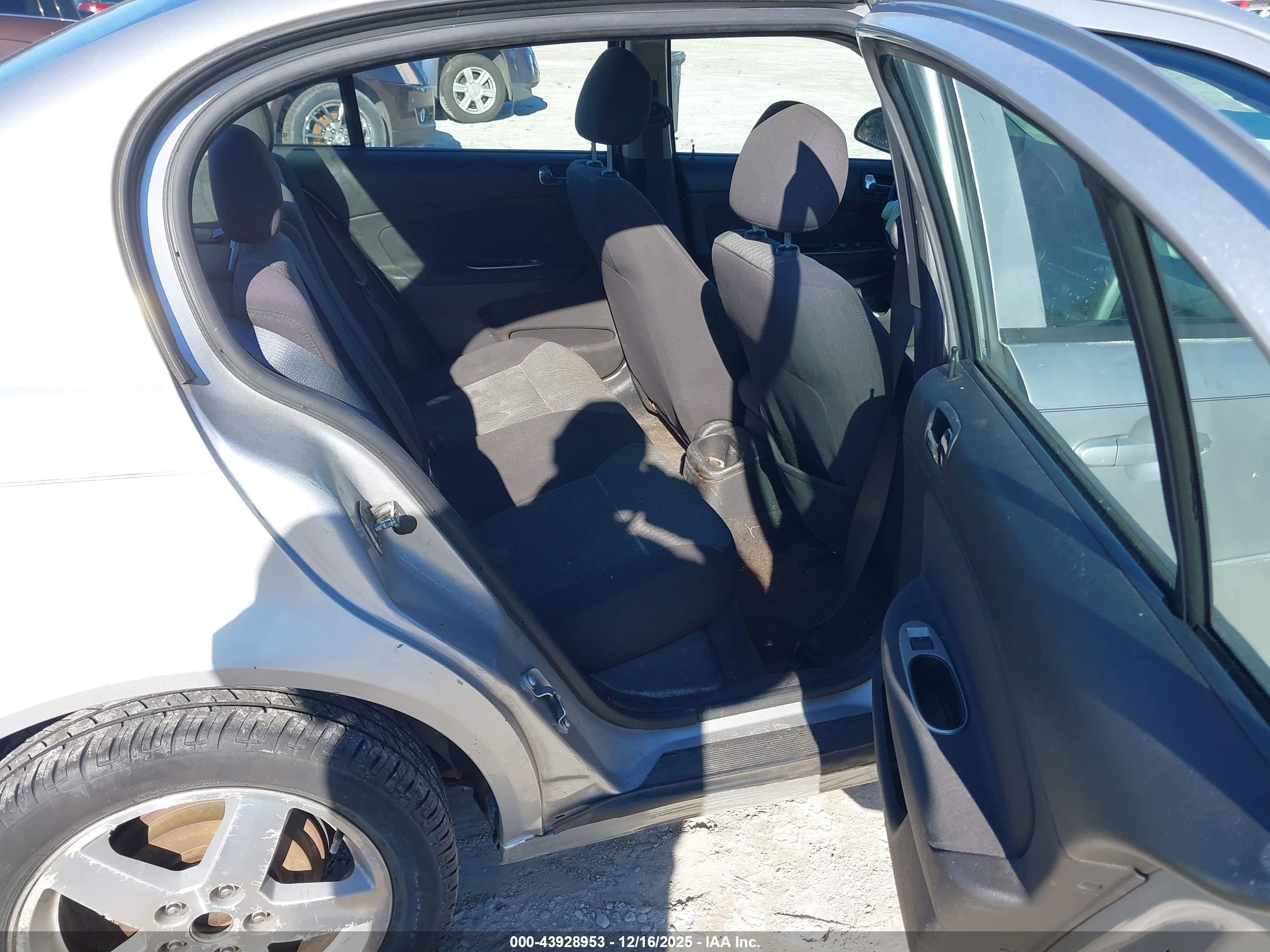 CHEVROLET COBALT image 8