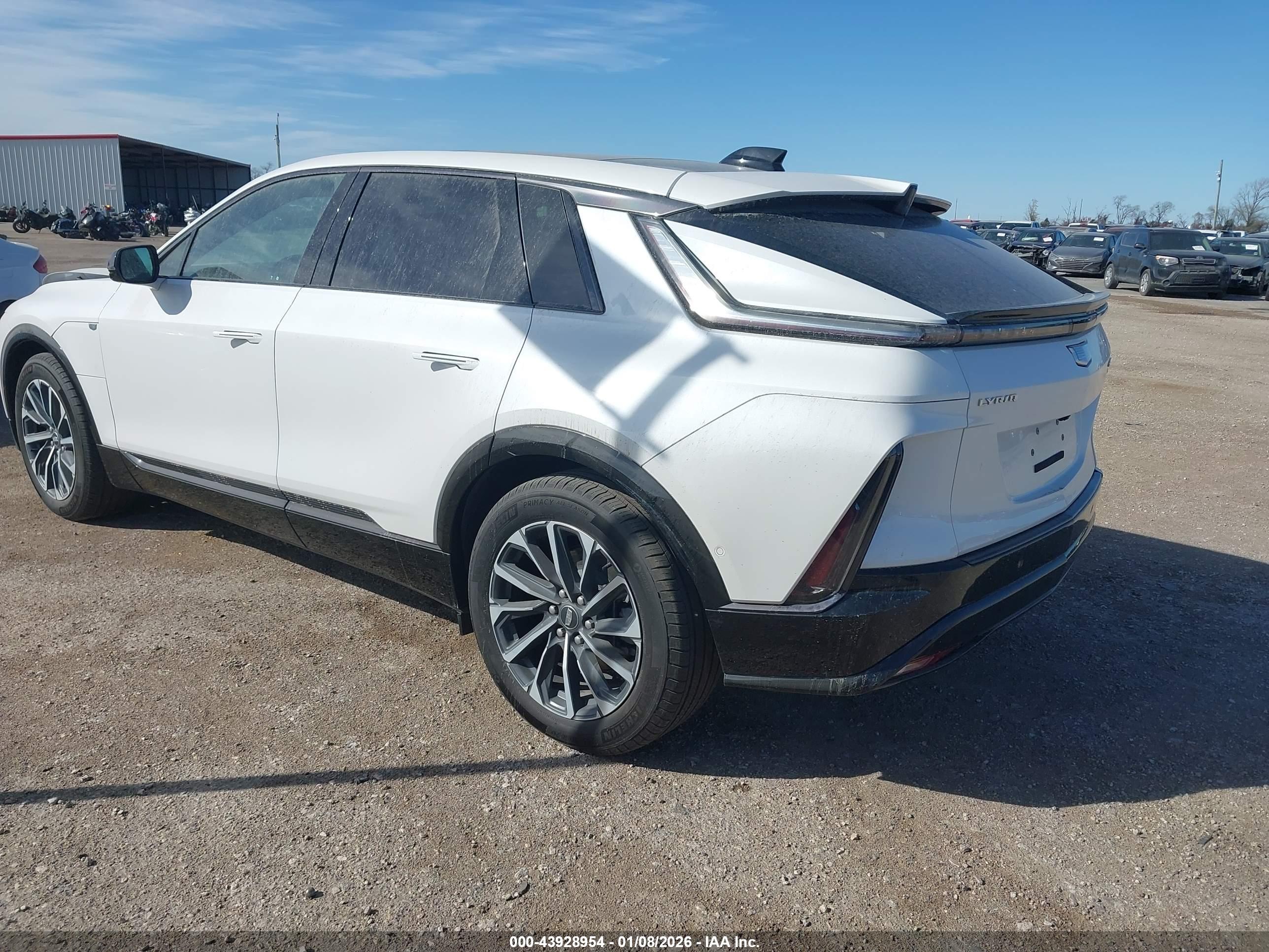 CADILLAC LYRIQ image 3