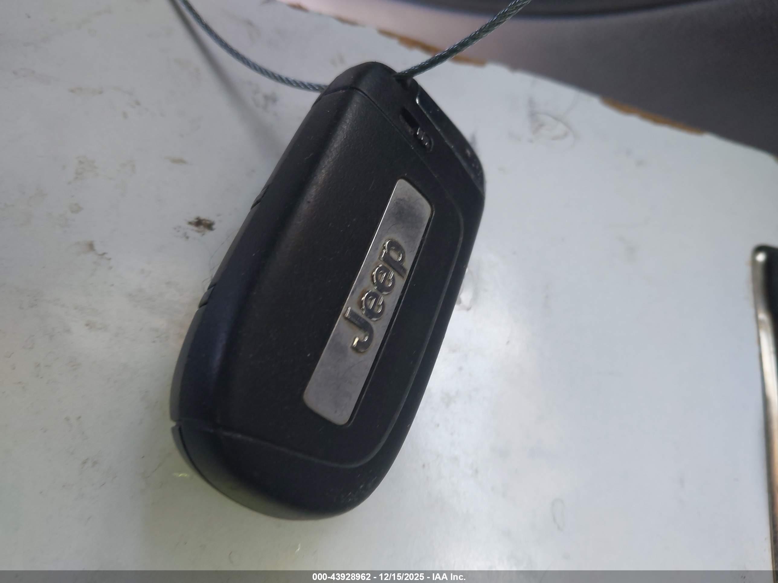 JEEP COMPASS image 11