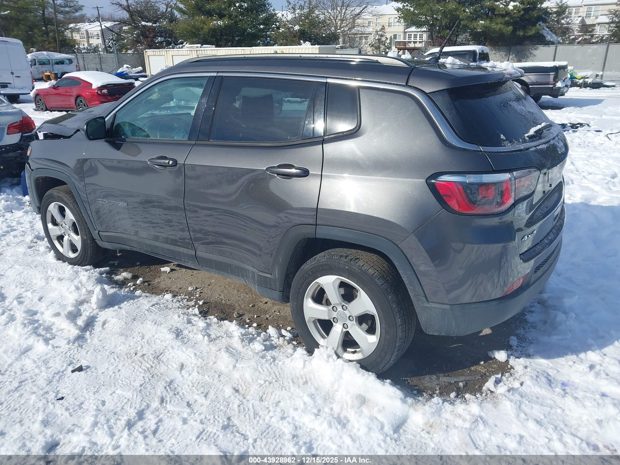 JEEP COMPASS image 3