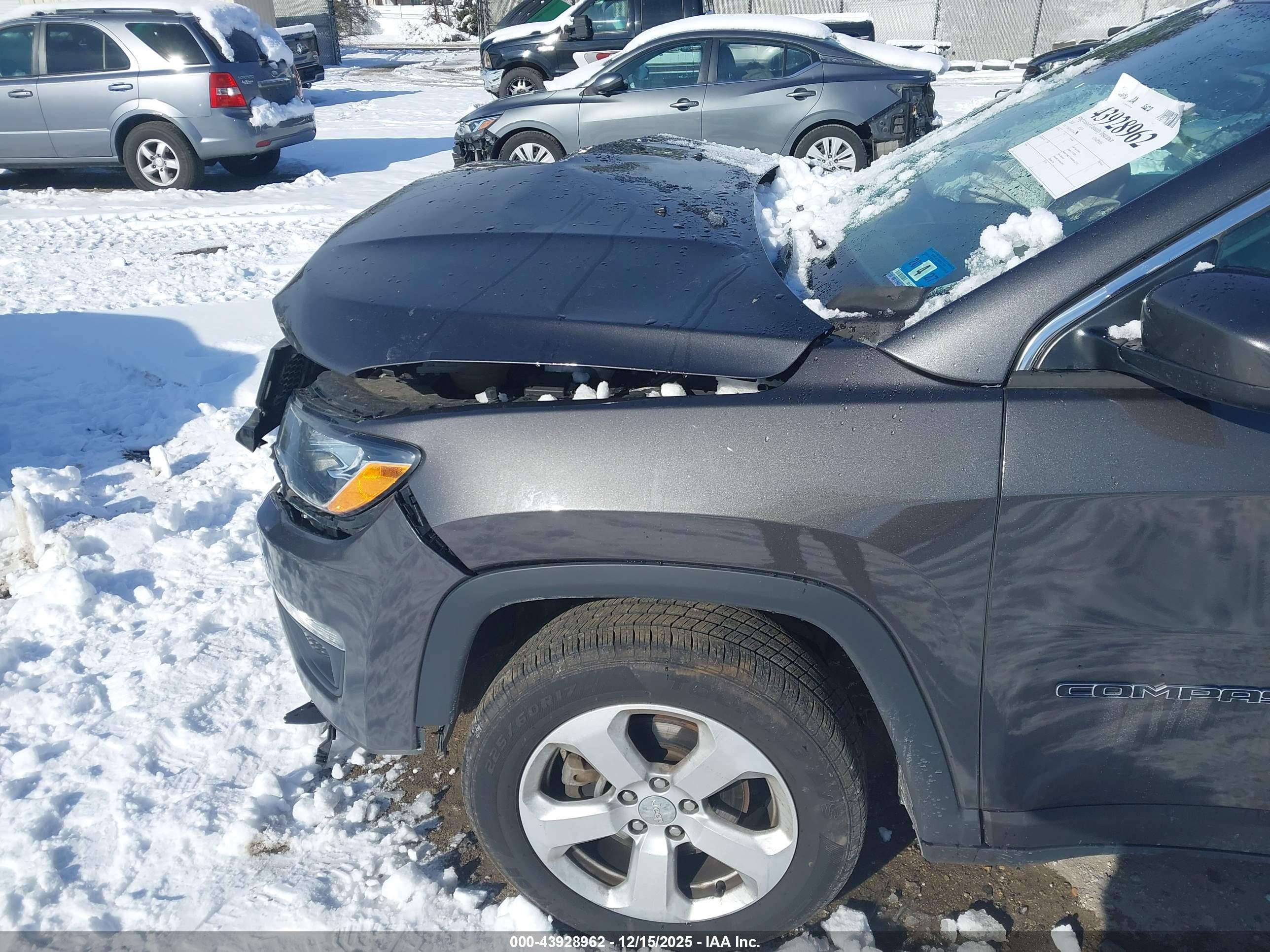 JEEP COMPASS image 6
