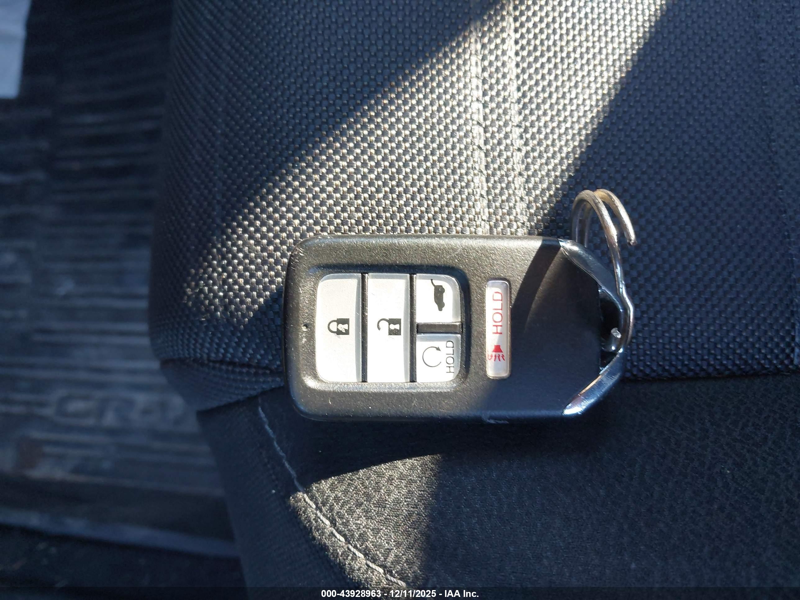 HONDA CR-V image 11