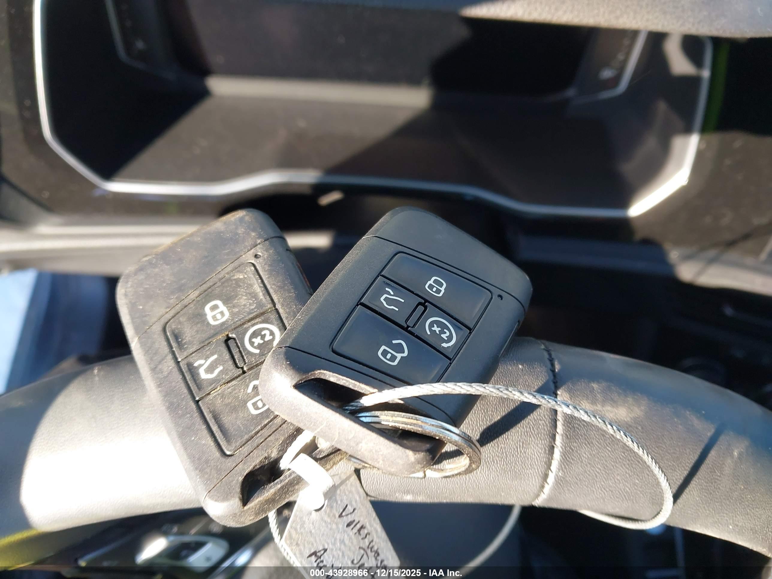 VOLKSWAGEN JETTA image 11