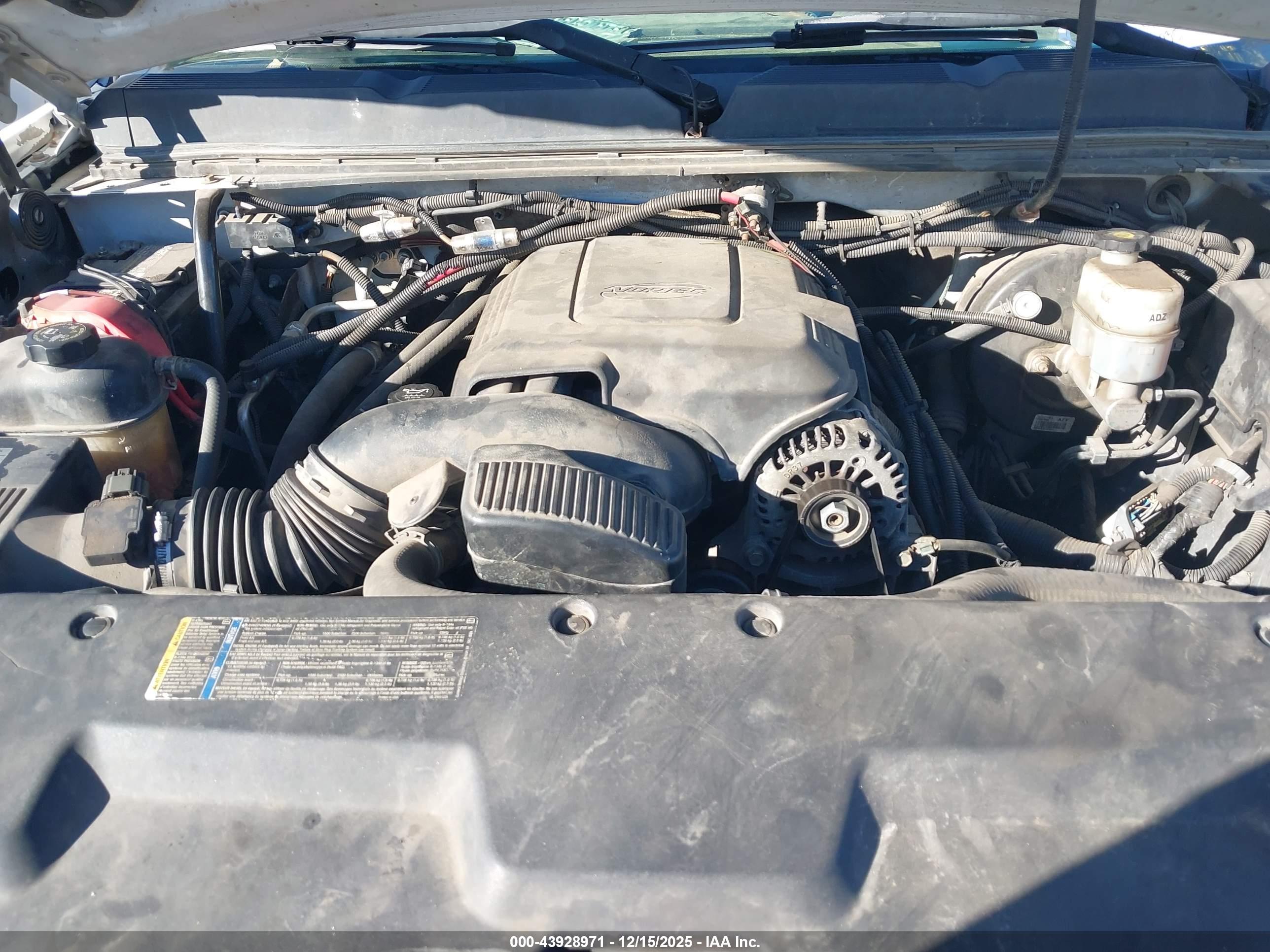 CHEVROLET SILVERADO image 10