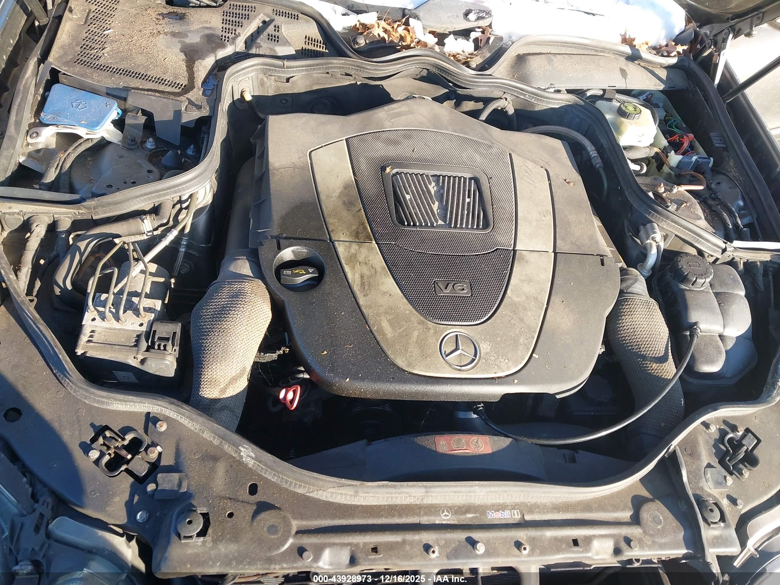 MERCEDES-BENZ E image 10