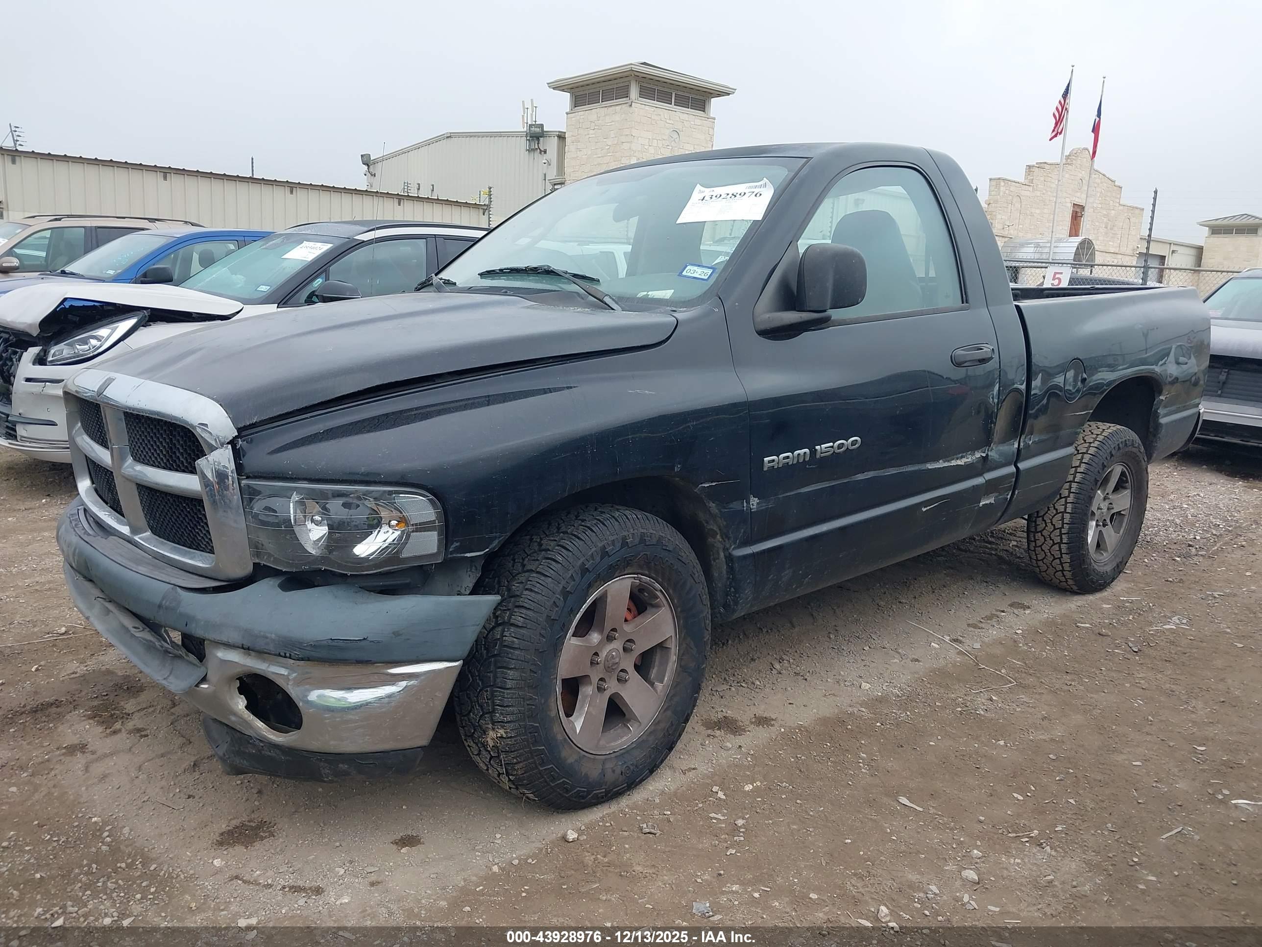DODGE RAM image 2