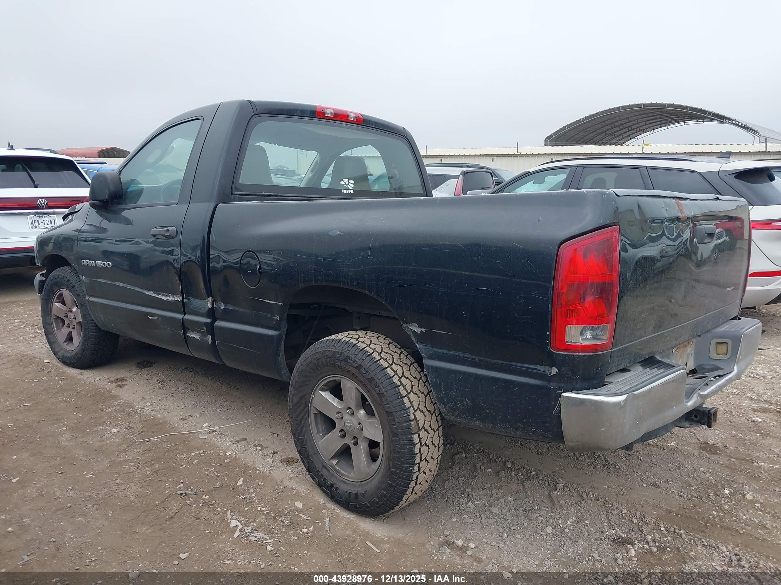 DODGE RAM image 3