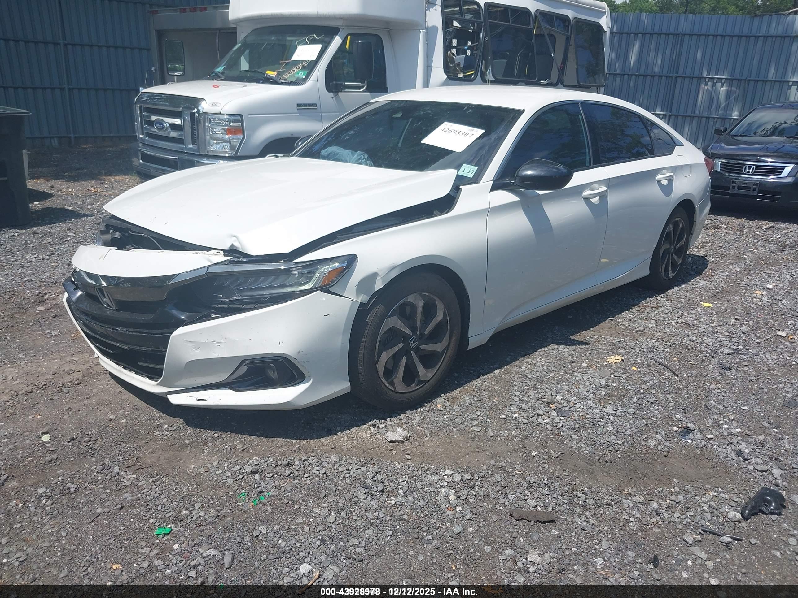 HONDA ACCORD image 2