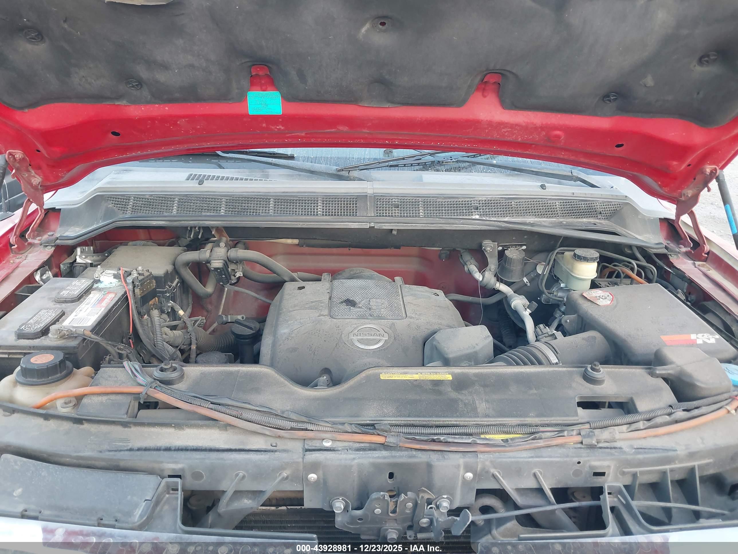 NISSAN TITAN image 10