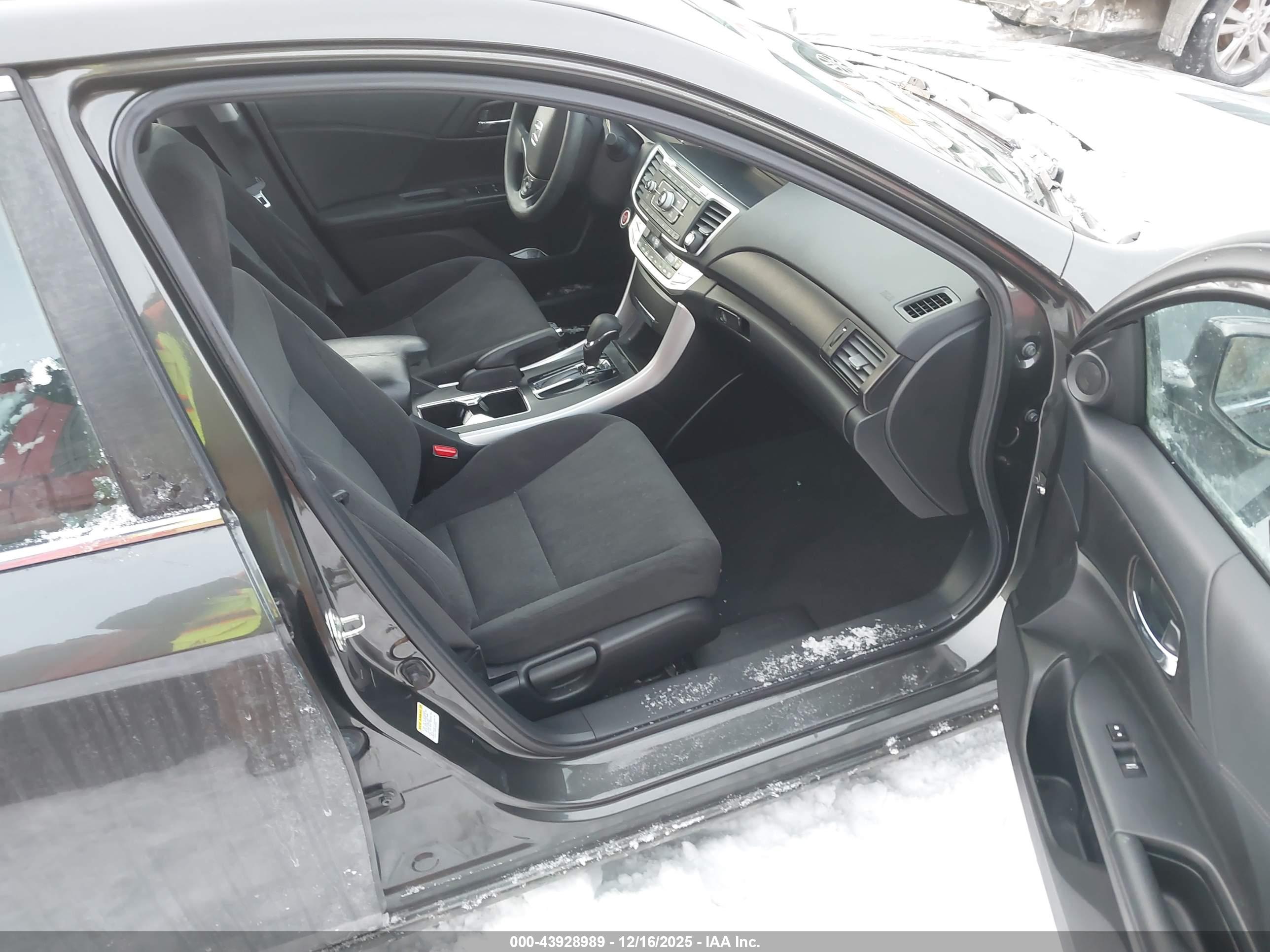 HONDA ACCORD image 5