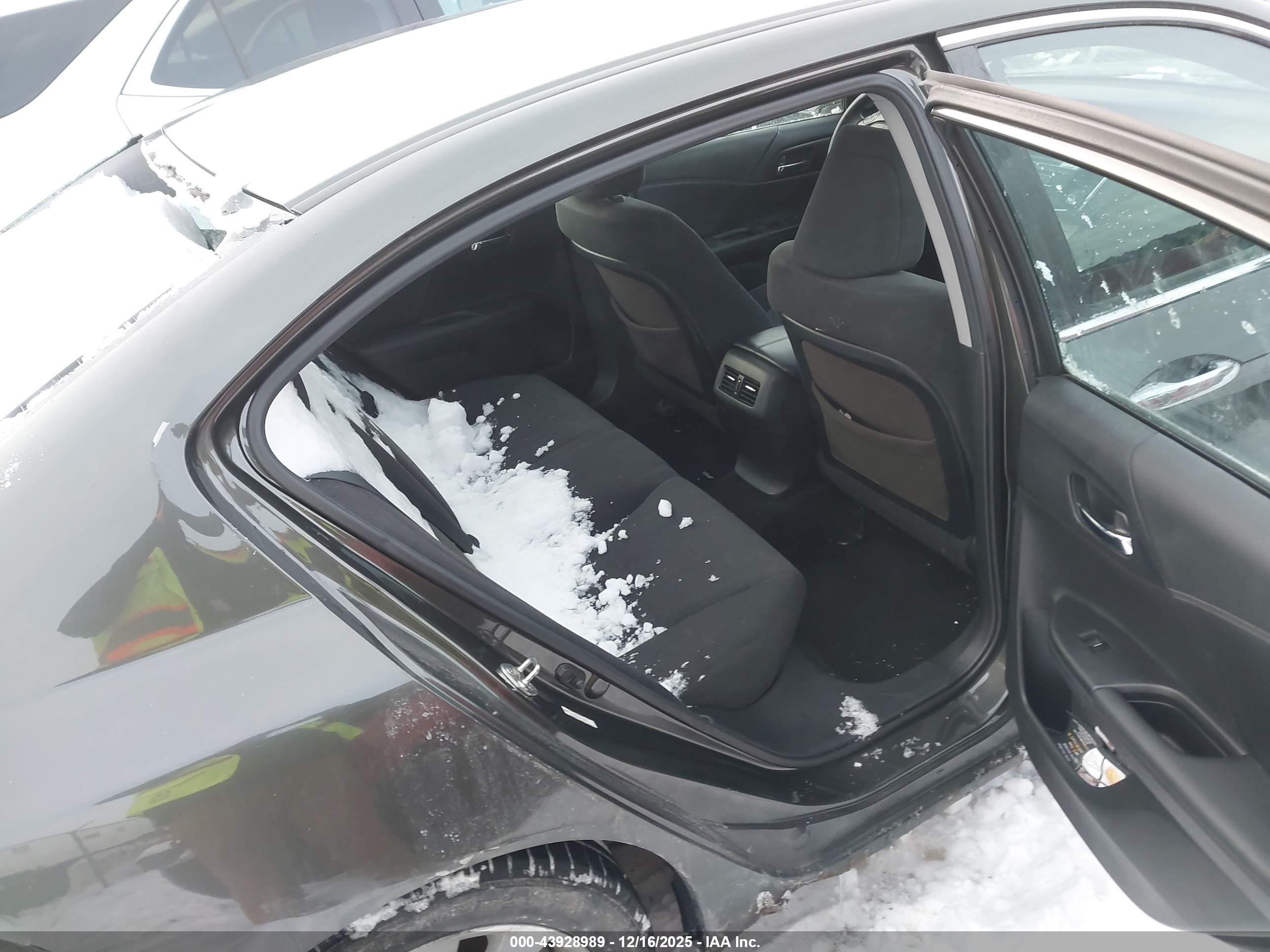 HONDA ACCORD image 8