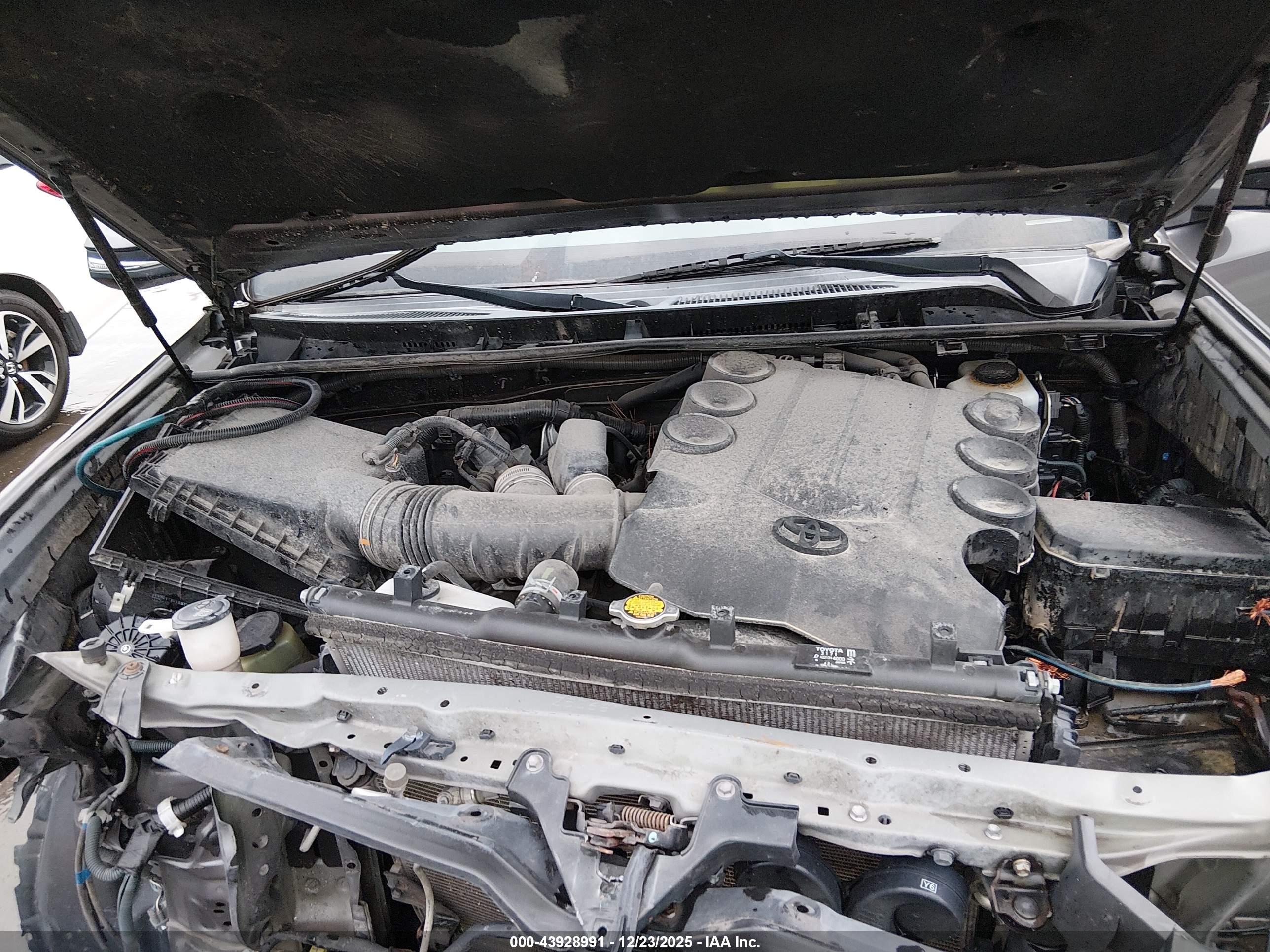 TOYOTA 4RUNNER image 10