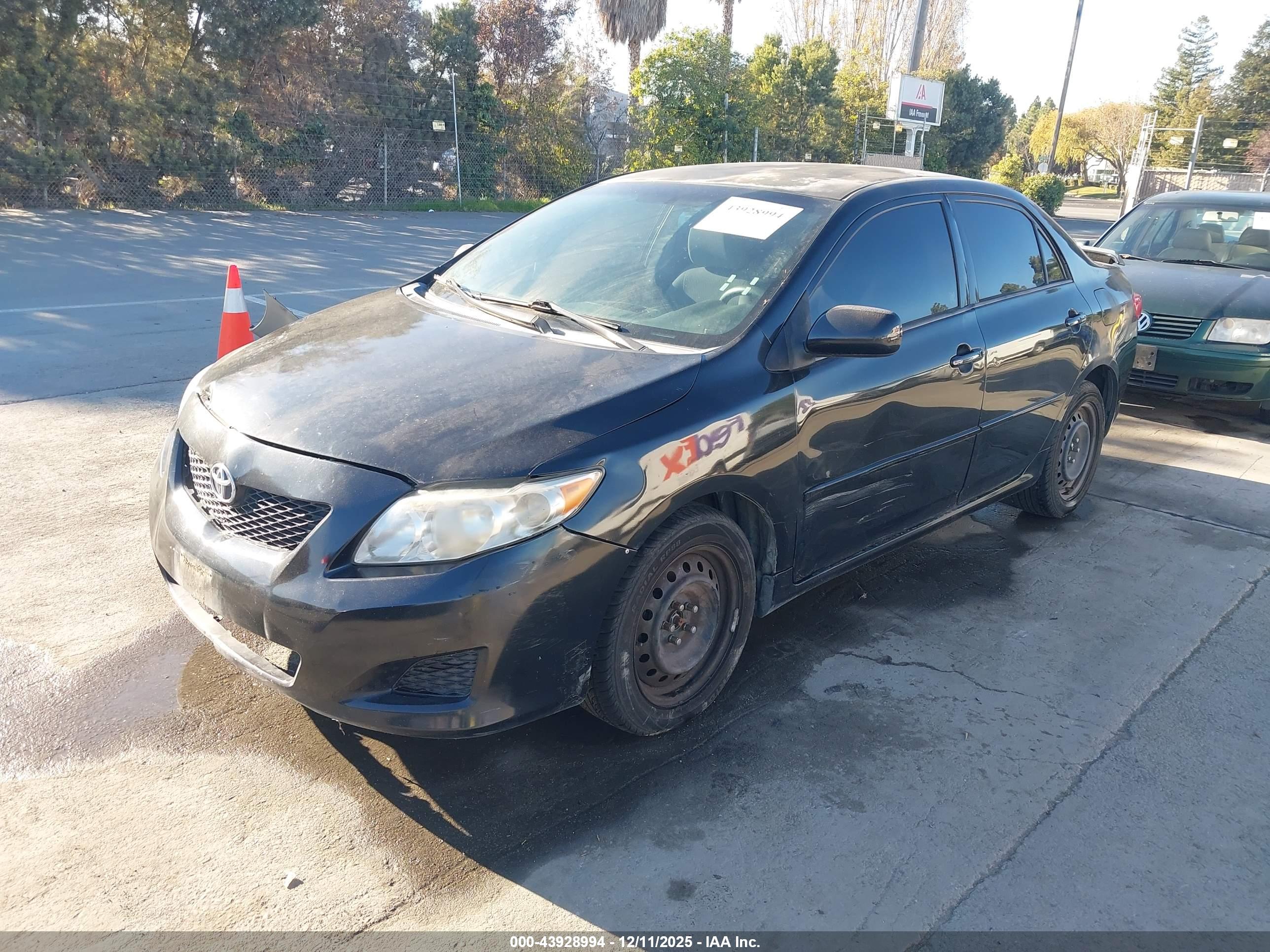 TOYOTA COROLLA image 2