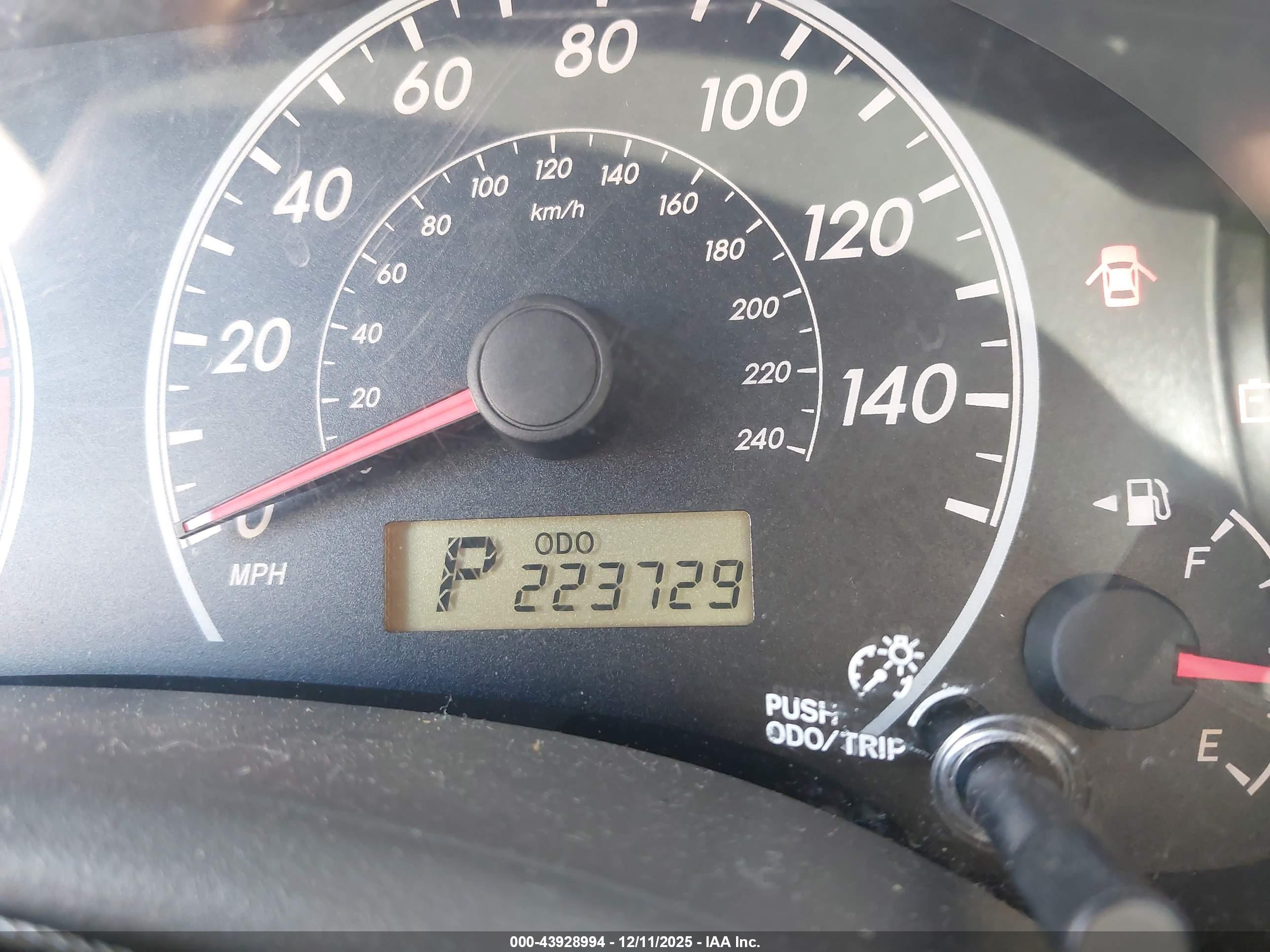 TOYOTA COROLLA image 7