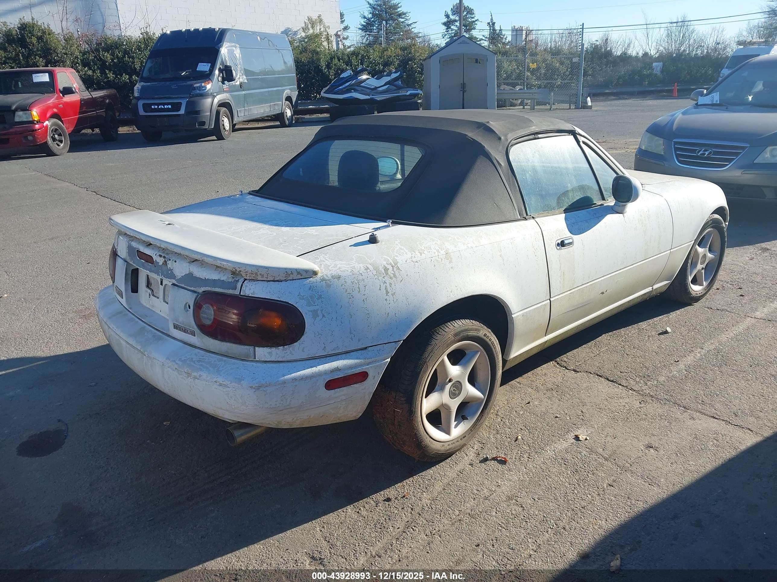 MAZDA MX-5 image 4