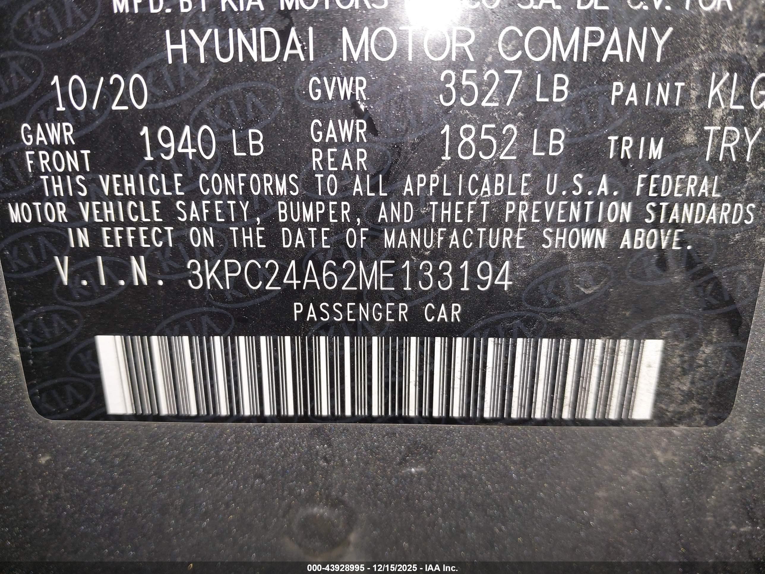 HYUNDAI ACCENT image 9