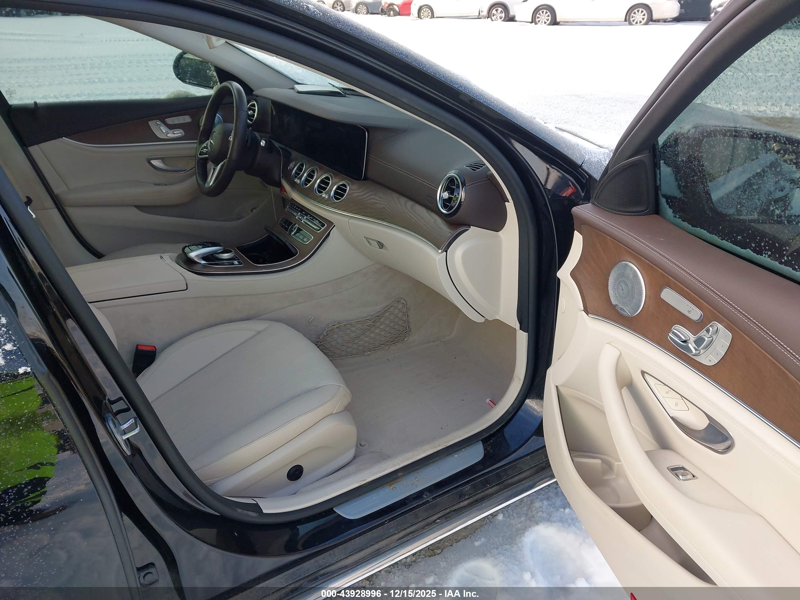 MERCEDES-BENZ E image 5