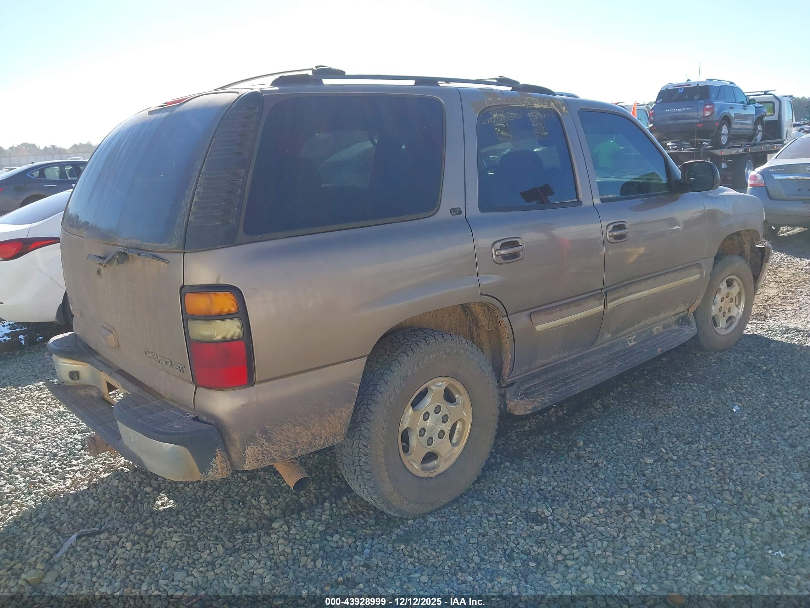 CHEVROLET TAHOE image 4