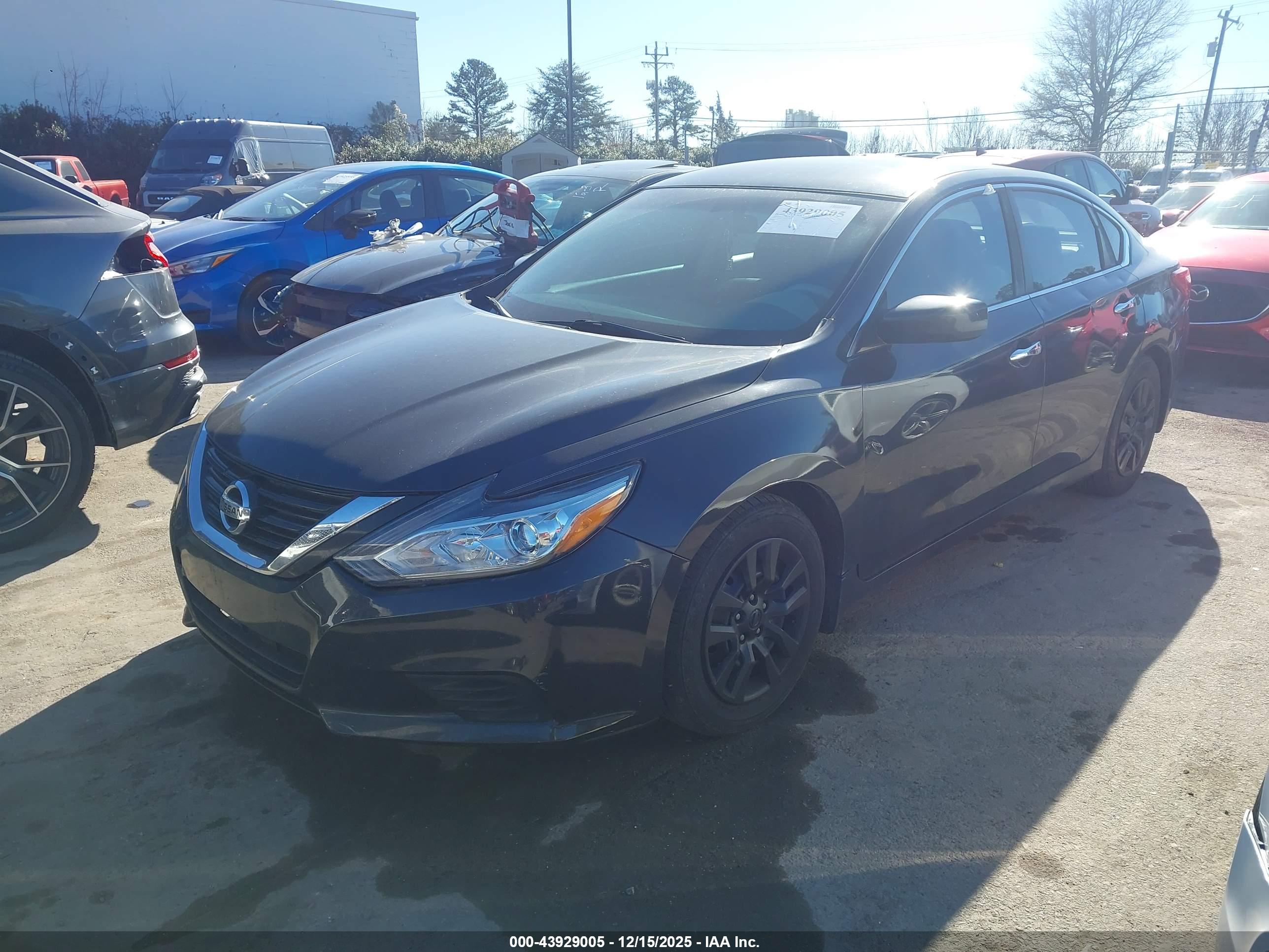 NISSAN ALTIMA image 2