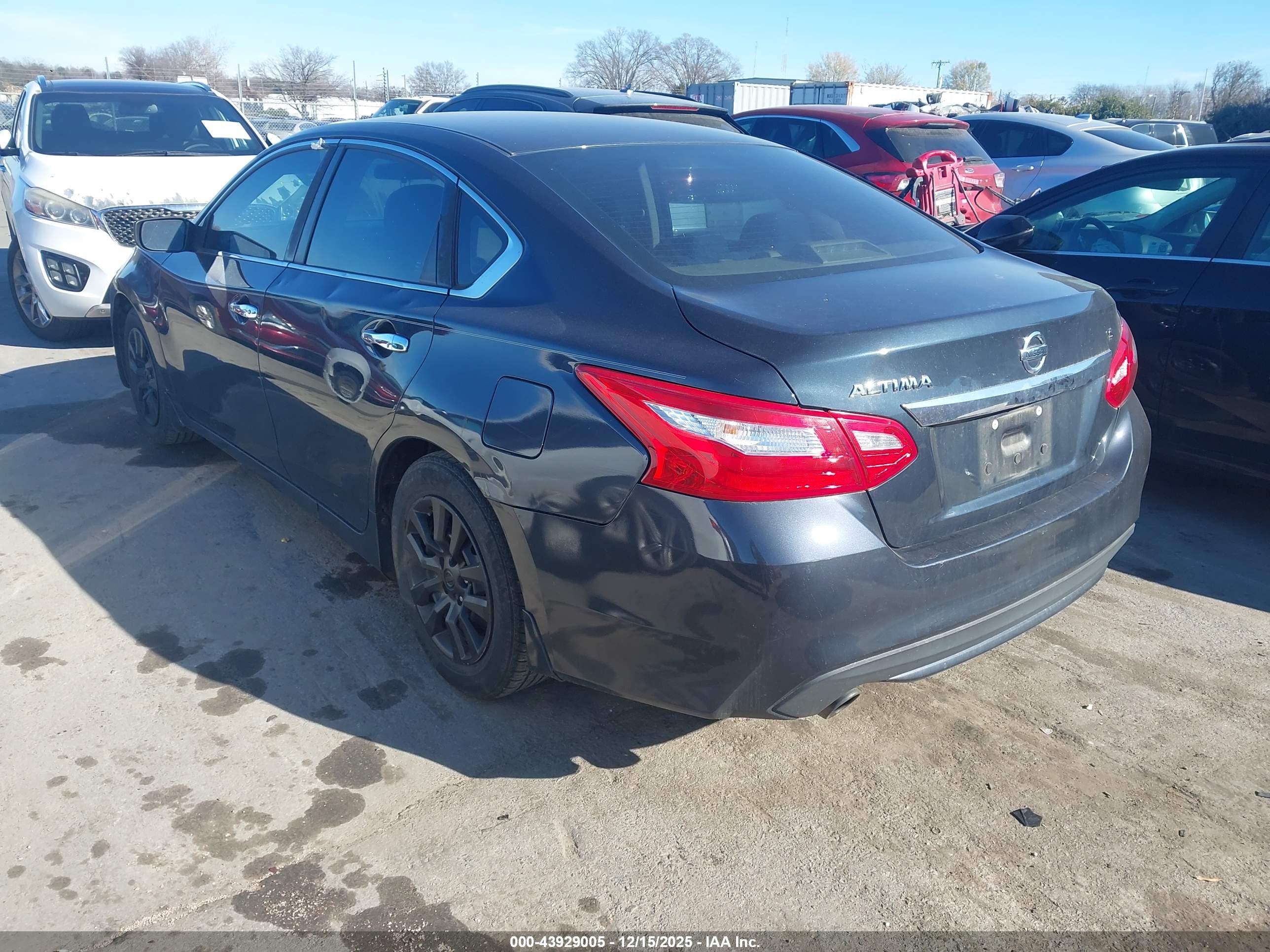 NISSAN ALTIMA image 3