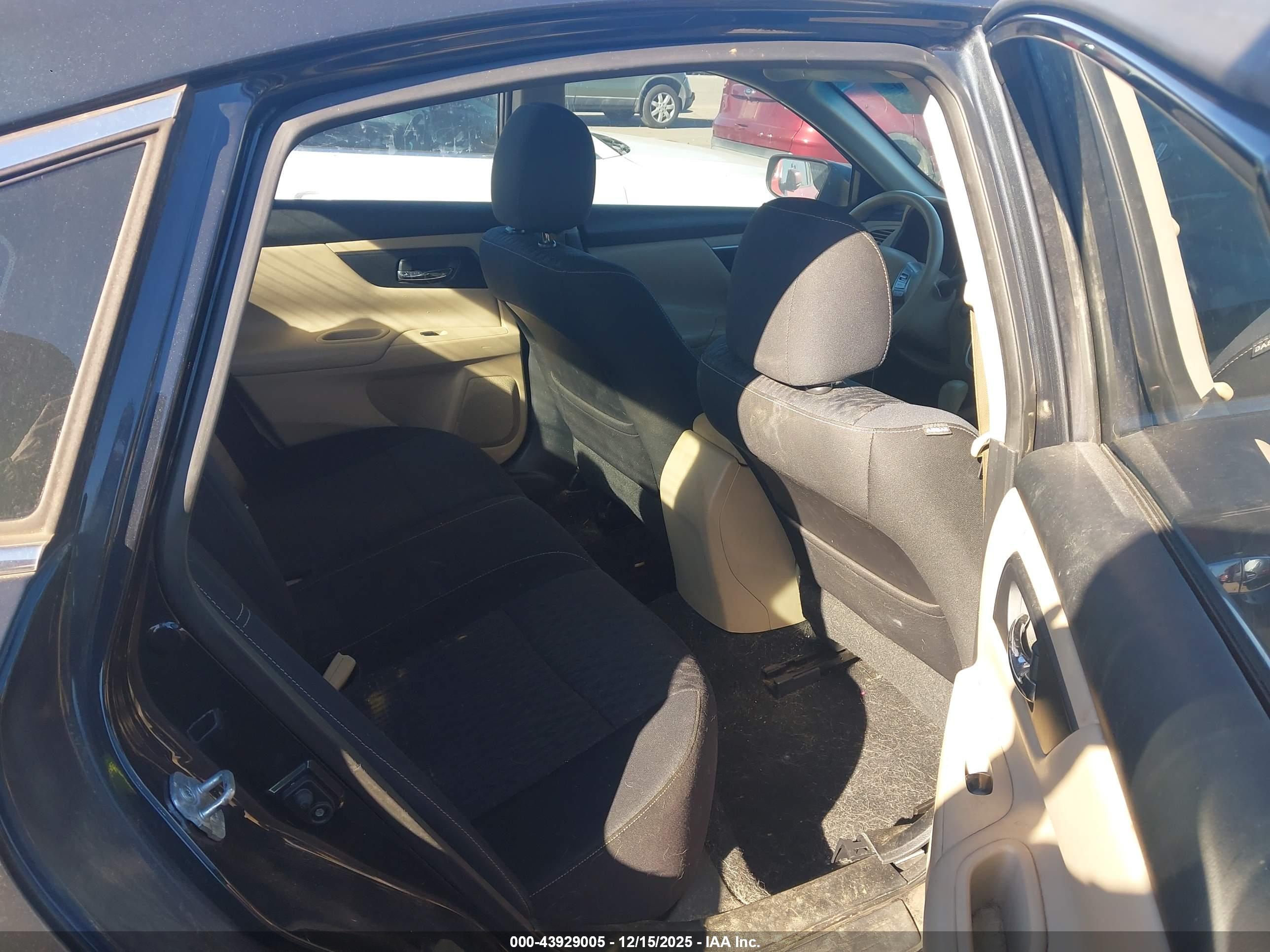 NISSAN ALTIMA image 8