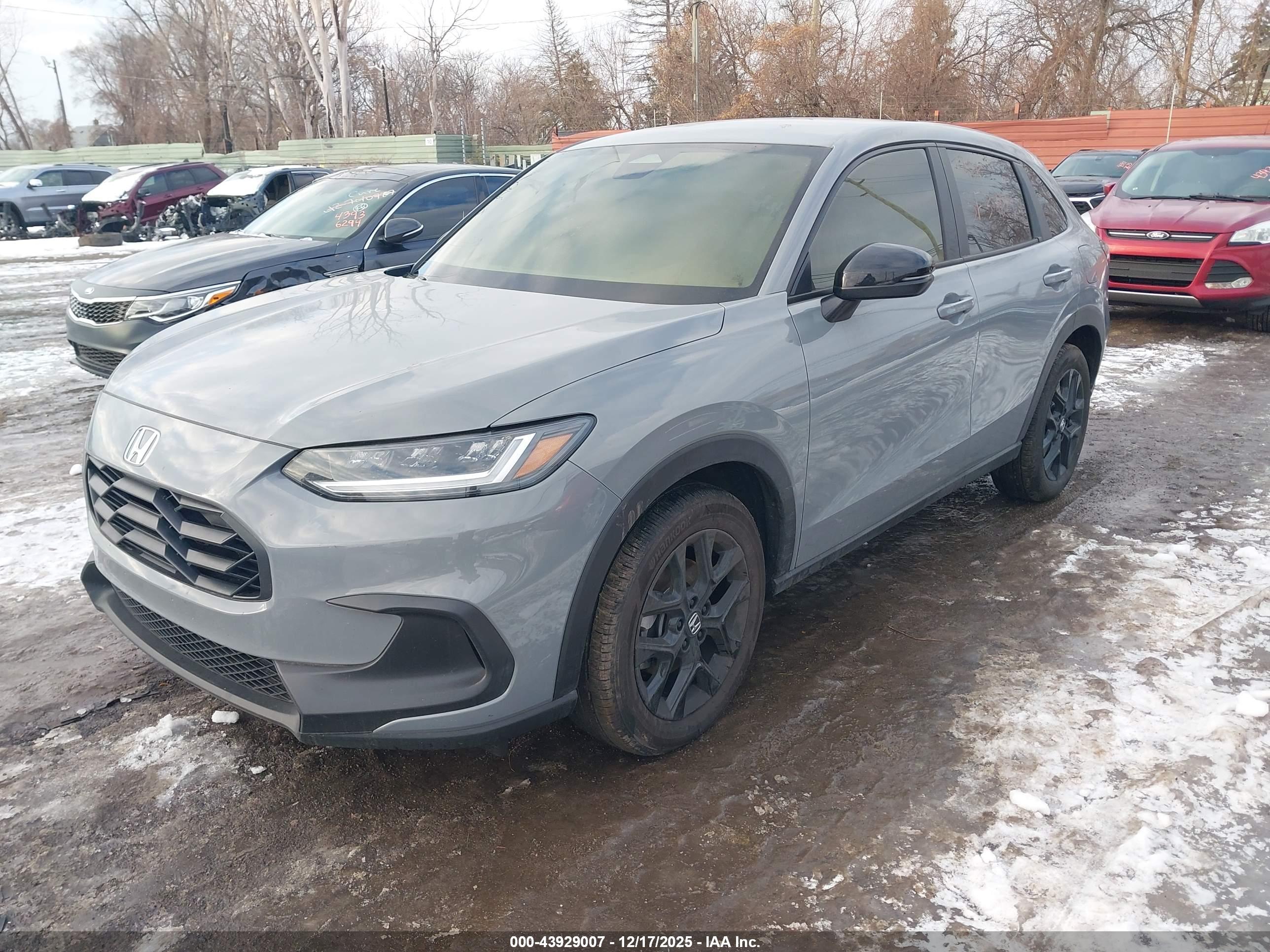 HONDA HR-V image 2