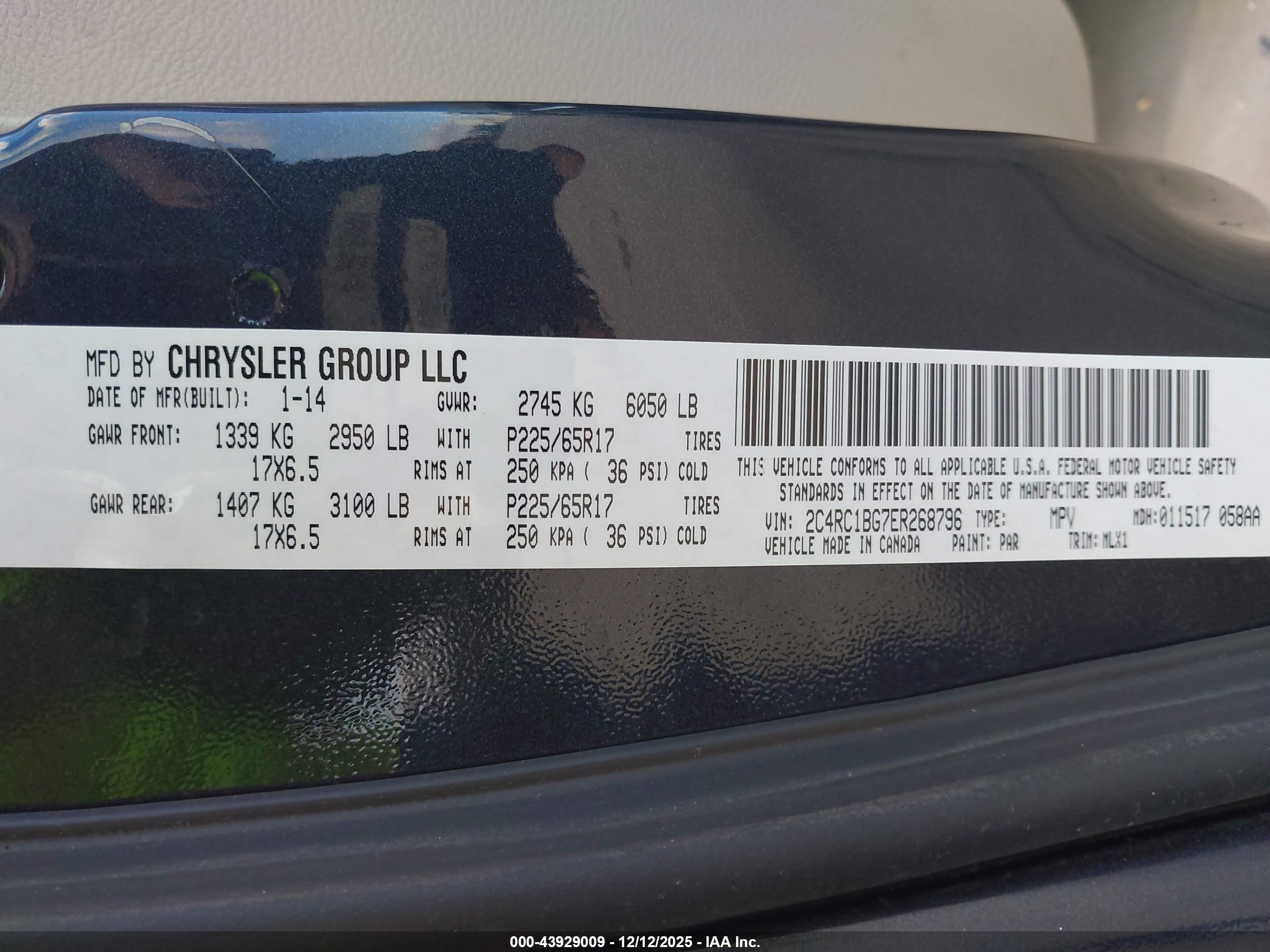 CHRYSLER TOWN image 9