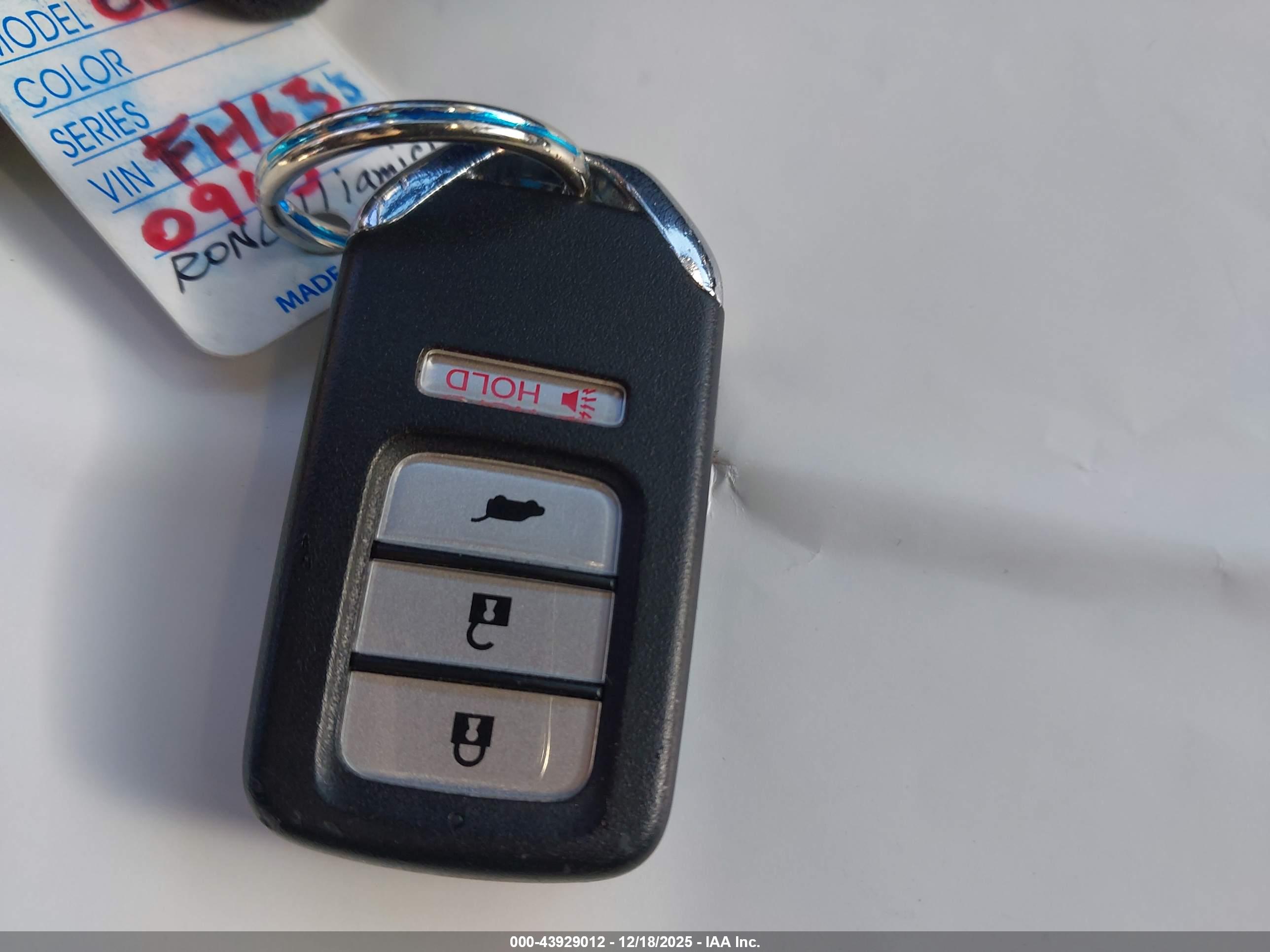 HONDA CR-V image 11
