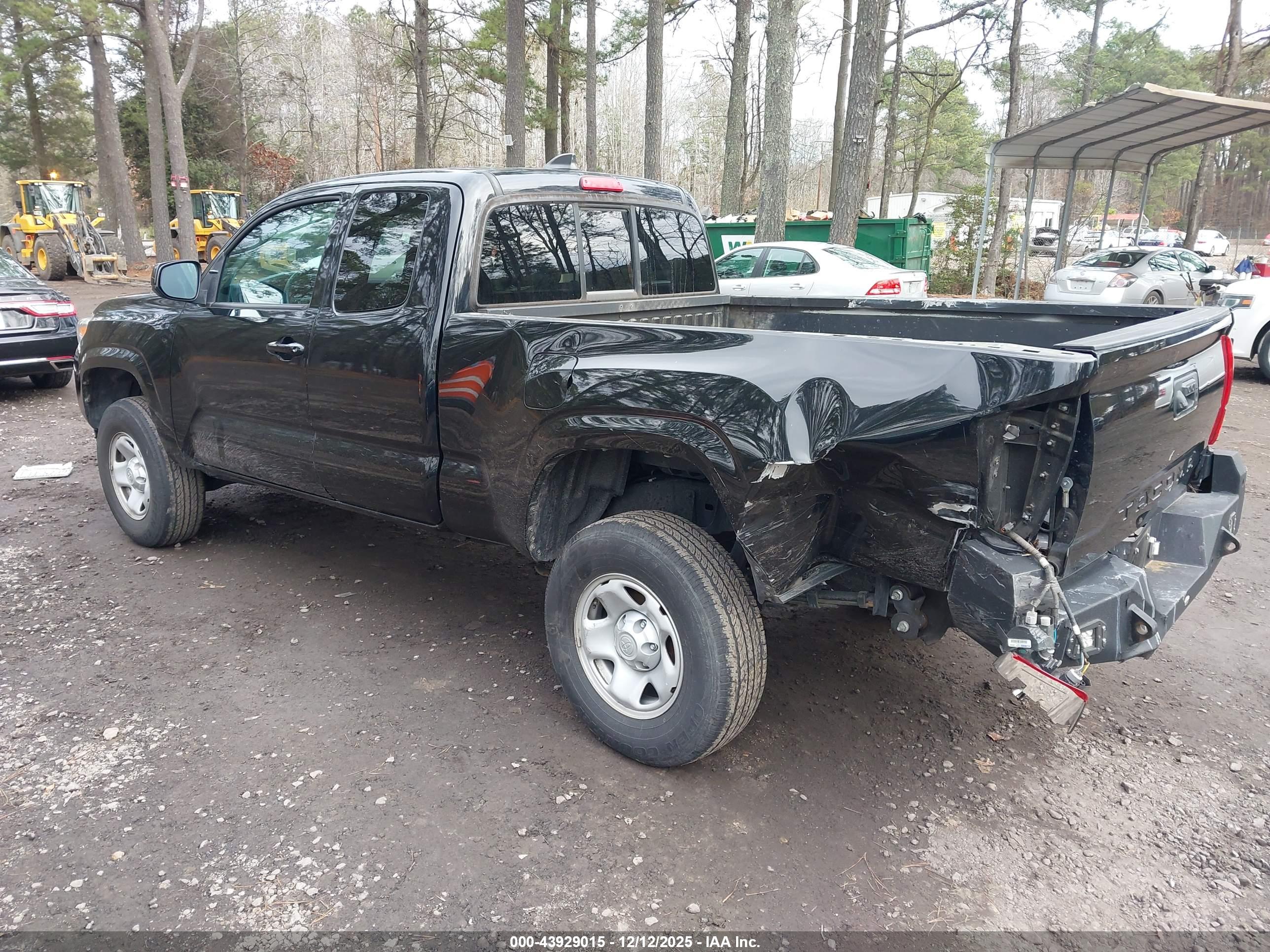 TOYOTA TACOMA image 3