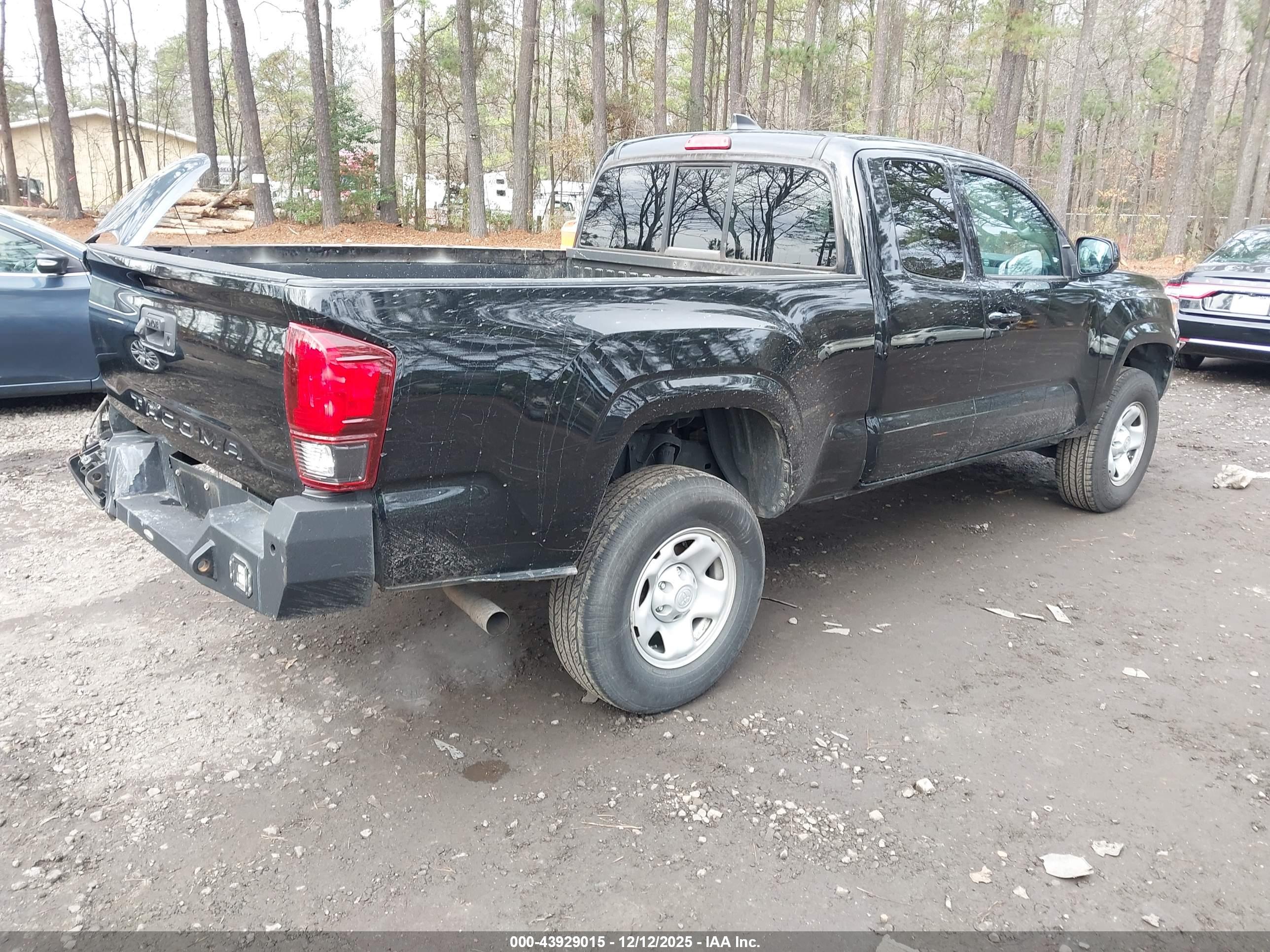 TOYOTA TACOMA image 4