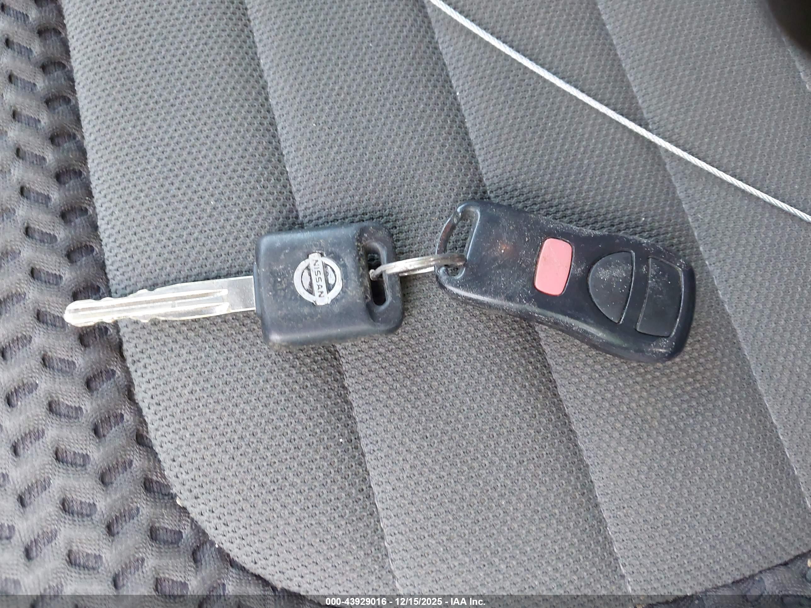 NISSAN FRONTIER image 11