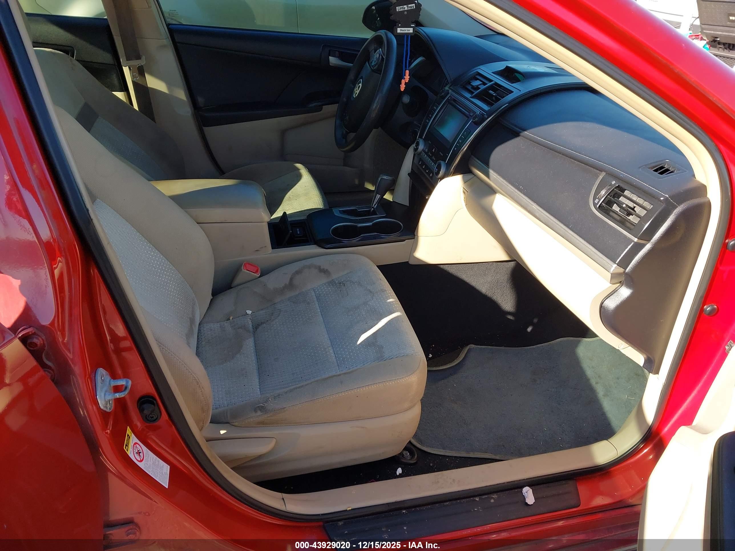 TOYOTA CAMRY image 5