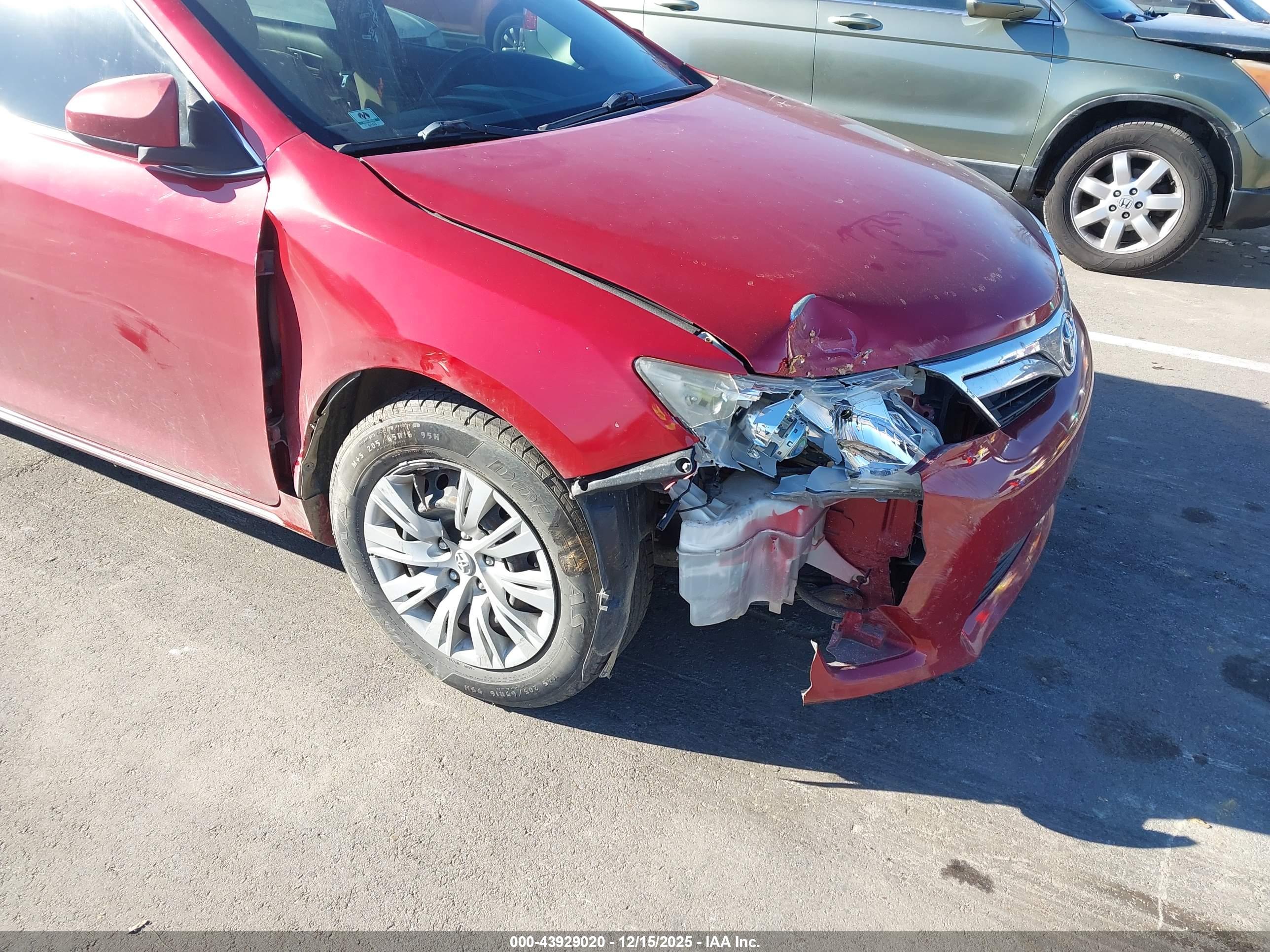 TOYOTA CAMRY image 6