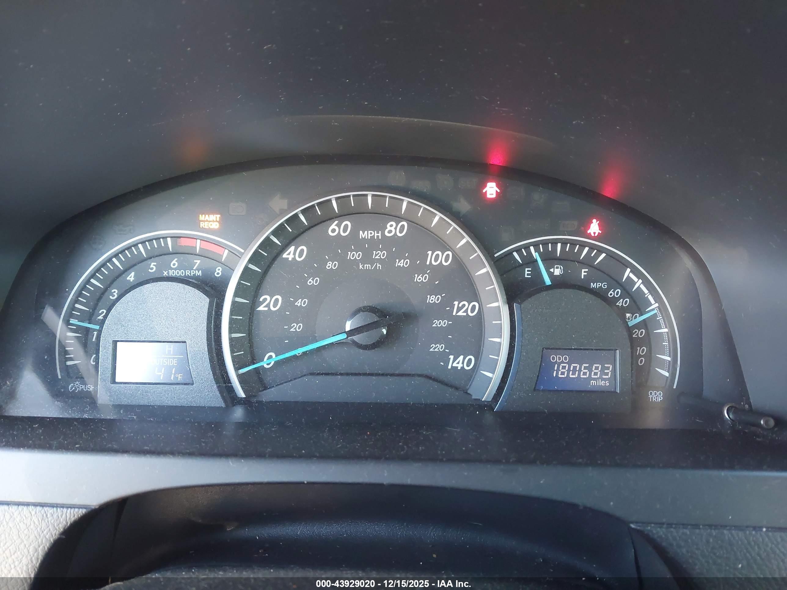 TOYOTA CAMRY image 7