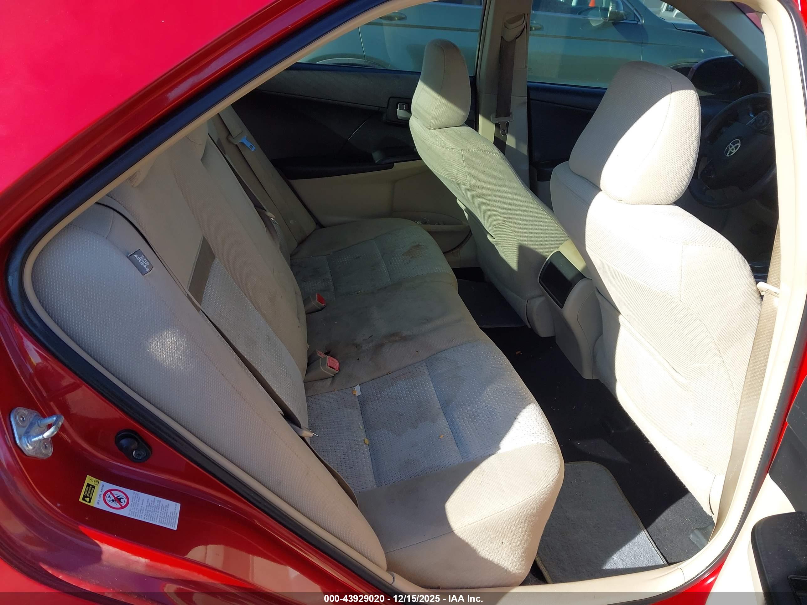 TOYOTA CAMRY image 8
