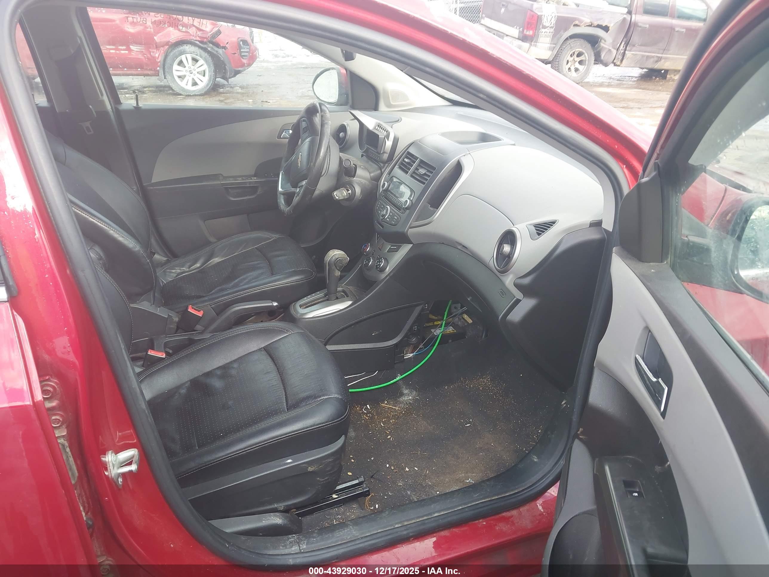 CHEVROLET SONIC image 5