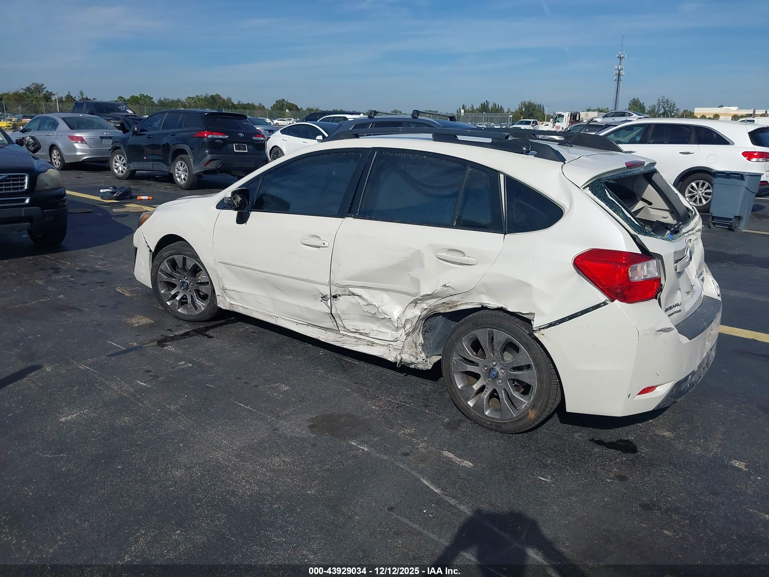 SUBARU IMPREZA image 3