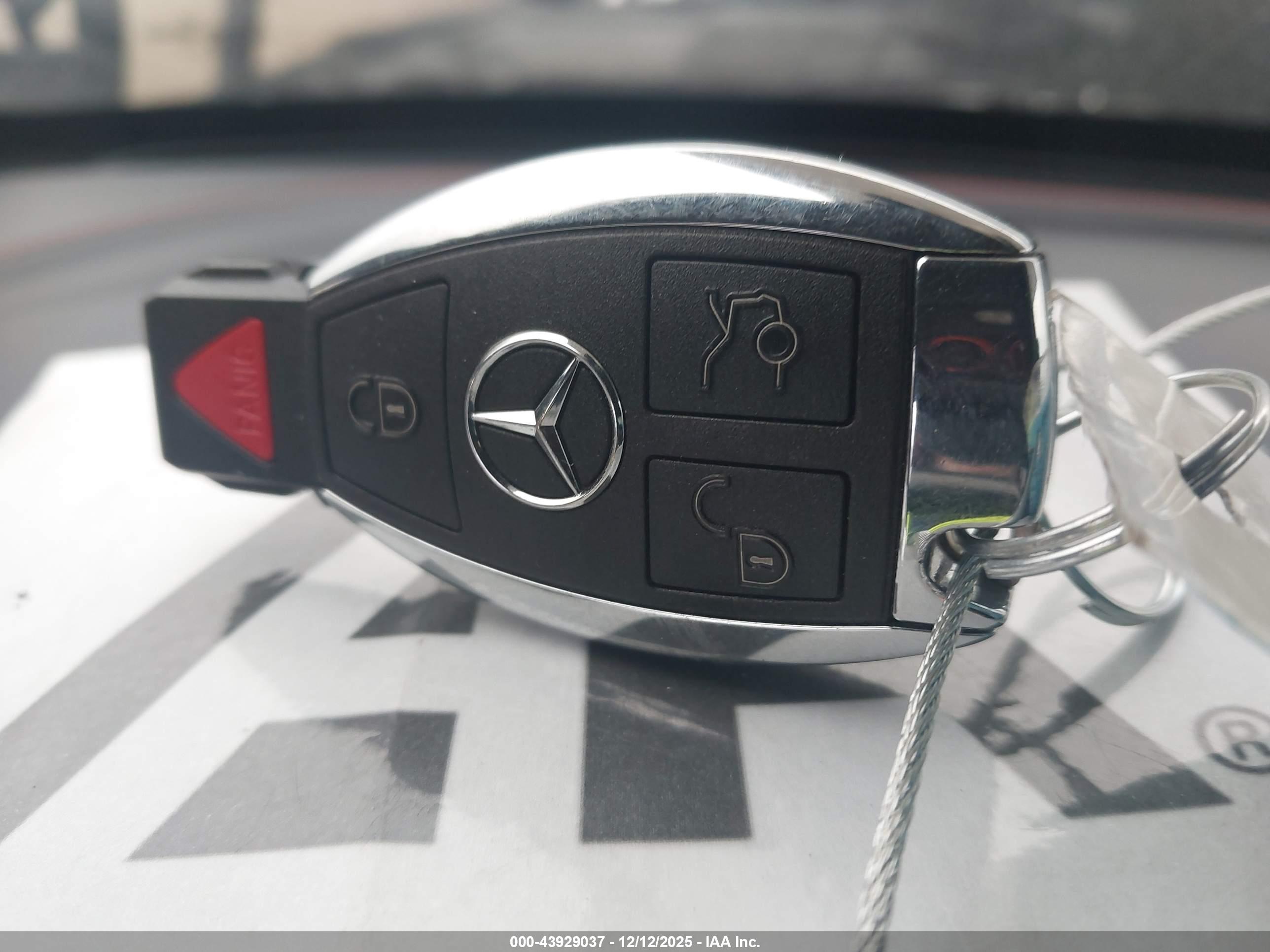 MERCEDES-BENZ C image 11